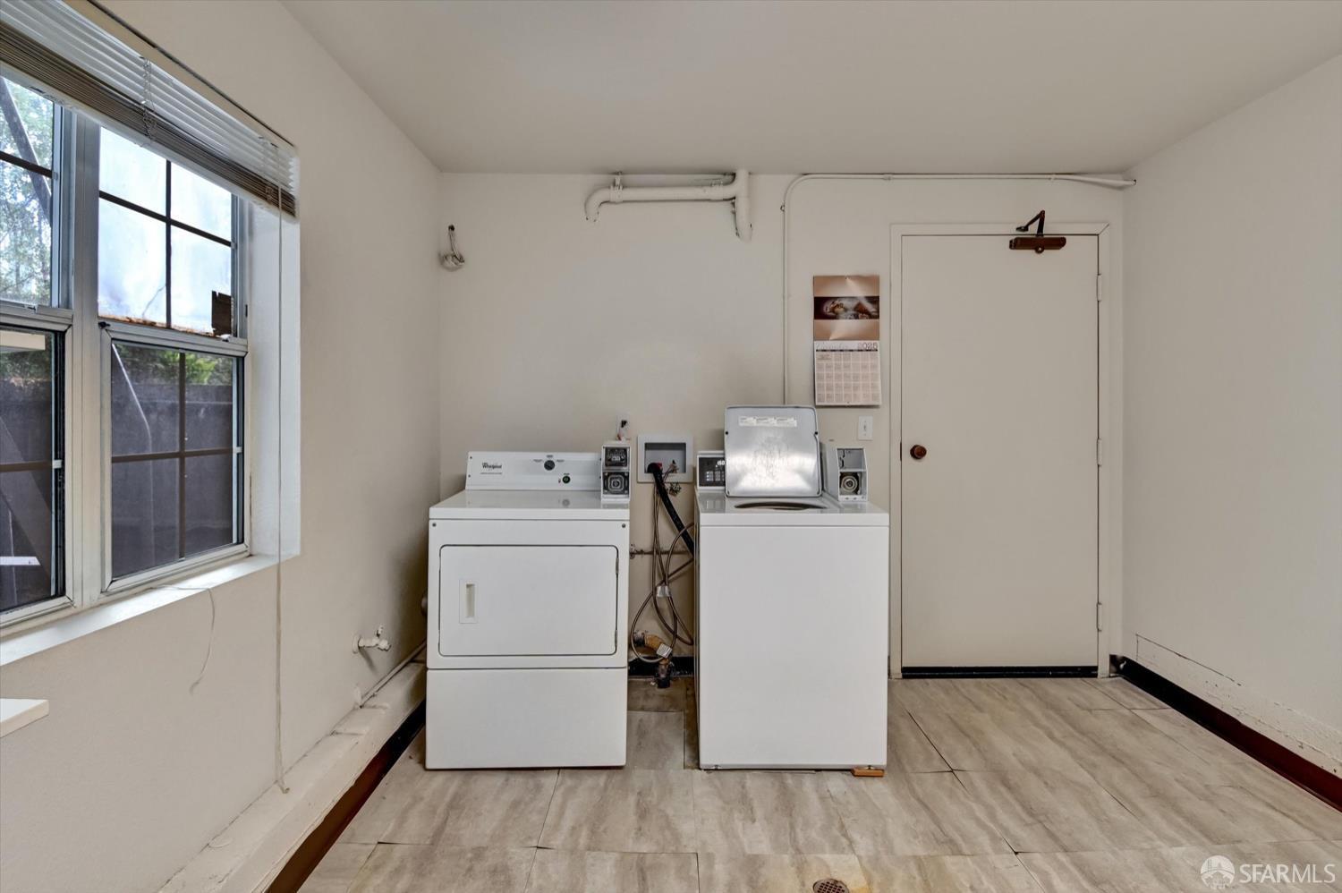 San Francisco, California, 94124, United States, 3 Bedrooms Bedrooms, ,2 BathroomsBathrooms,Residential,For Sale,1997310