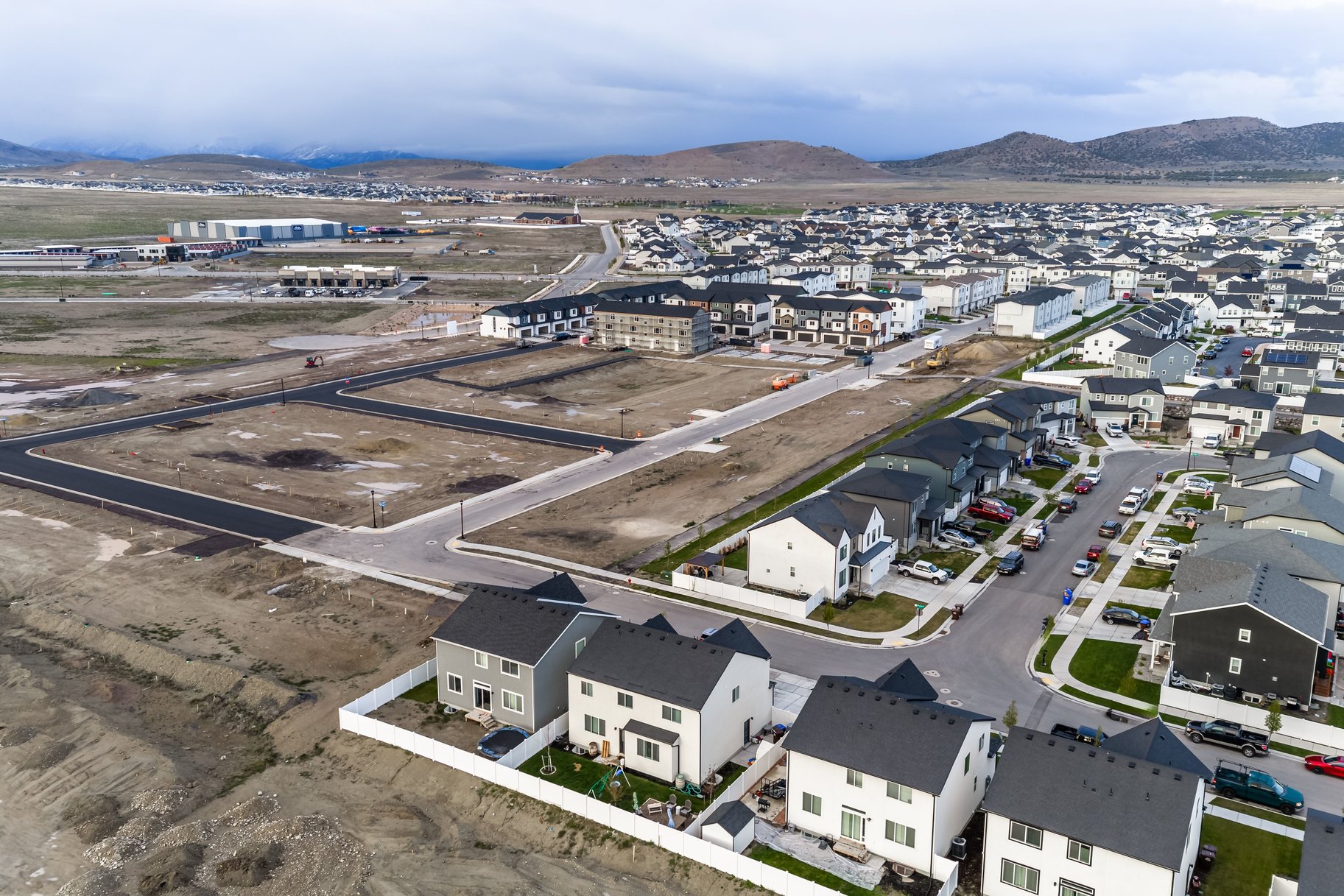  Better Than New Construction in Eagle Mountain, 2-Story with Finished Basement - 物件實景