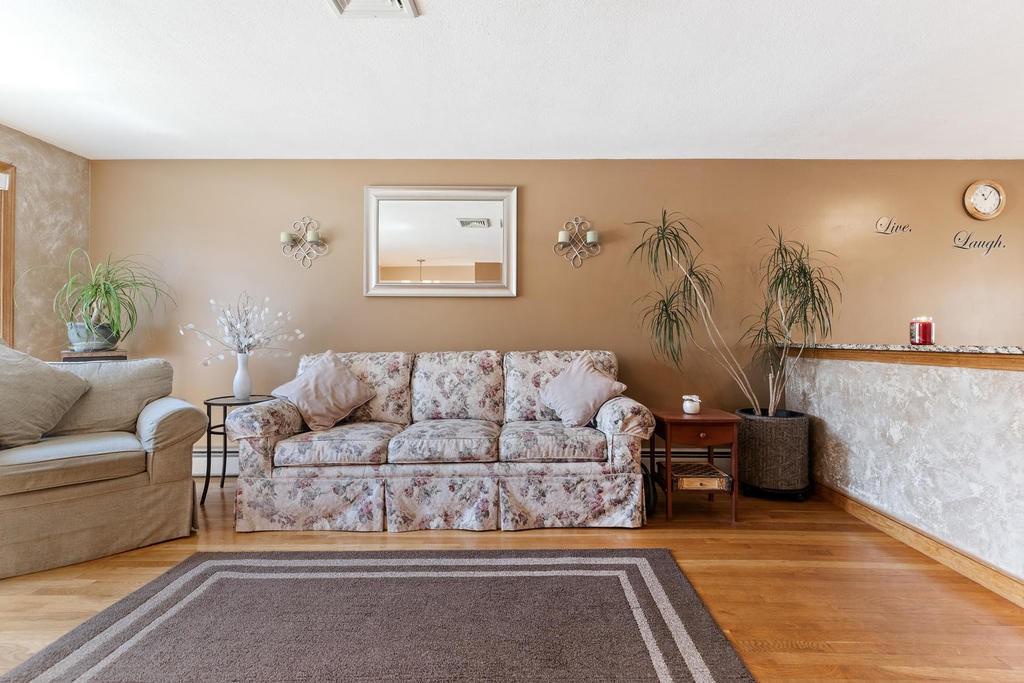 Malden, Massachusetts, 02148, United States, ,Residential,For Sale,1865038