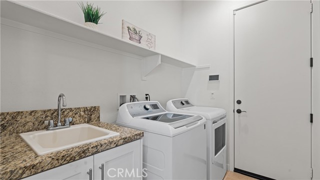 Menifee, California, 92584, United States, 2 Bedrooms Bedrooms, ,2 BathroomsBathrooms,Residential,For Sale,1978729