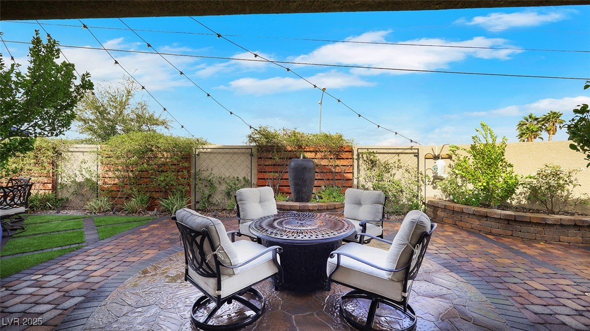 Henderson, Nevada, 89002, United States, 3 Bedrooms Bedrooms, ,3 BathroomsBathrooms,Residential,For Sale,1986221