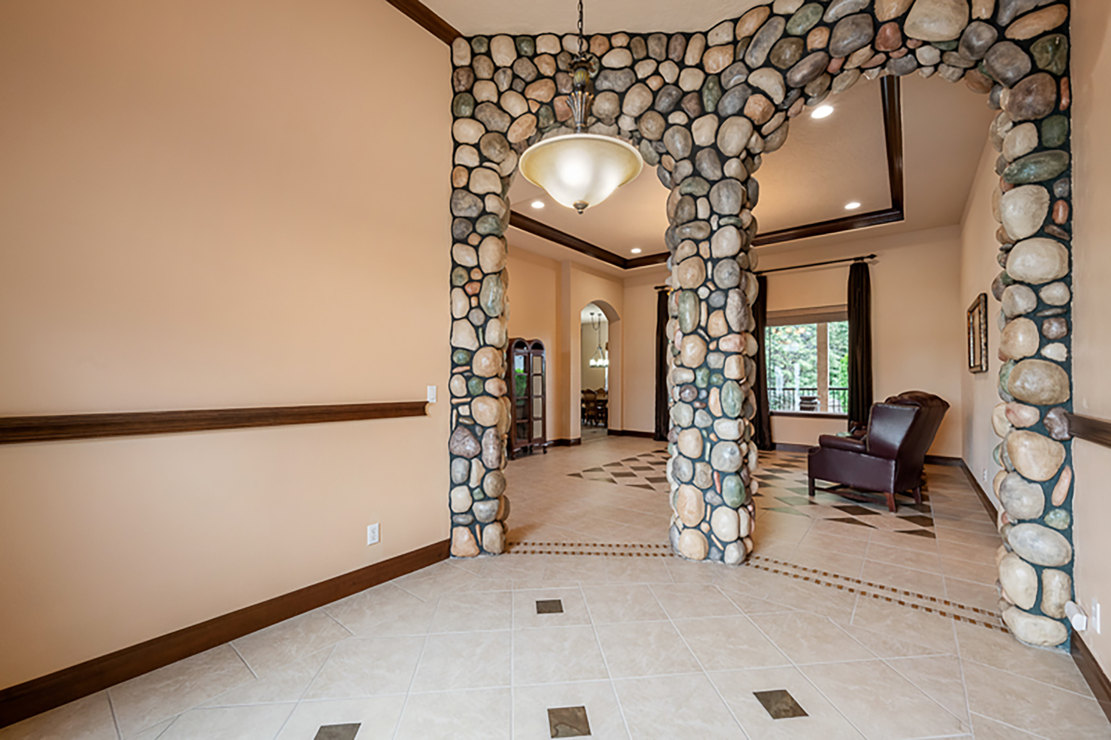  Canyon Lakes Highly Upgraded 1 Story Home - 物件實景