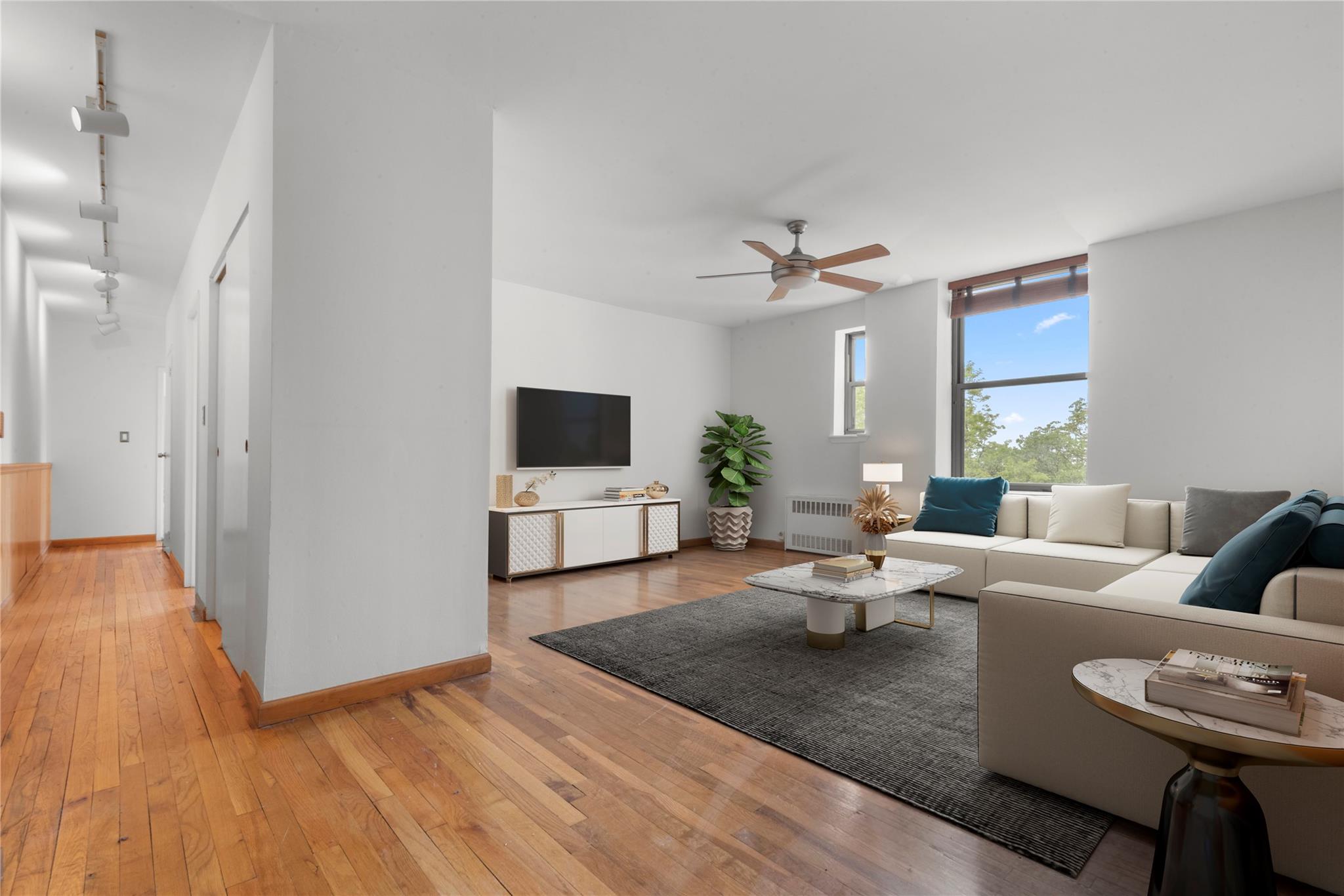 New York (Manhattan), New York, 10040, United States, 2 Bedrooms Bedrooms, ,2 BathroomsBathrooms,Residential,For Sale,1837664