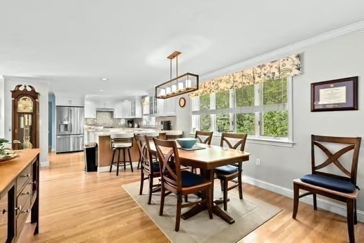 Duxbury, Massachusetts, 02232, United States, 2 Bedrooms Bedrooms, ,3 BathroomsBathrooms,Residential,For Sale,1839812