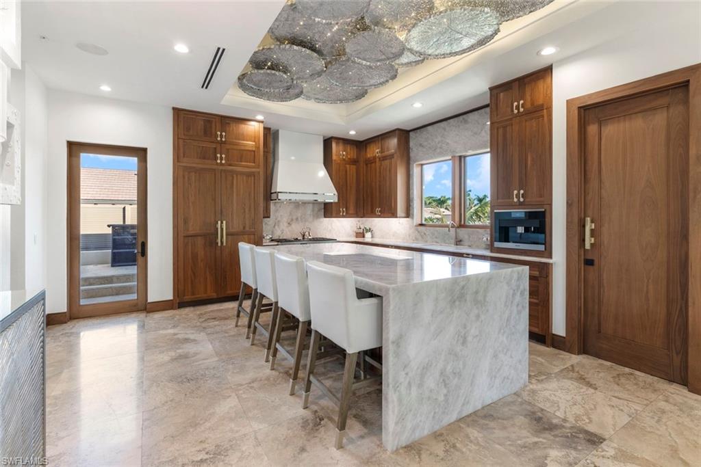 Naples, Florida, 34102, United States, 5 Bedrooms Bedrooms, ,6 BathroomsBathrooms,Residential,For Sale,1993468