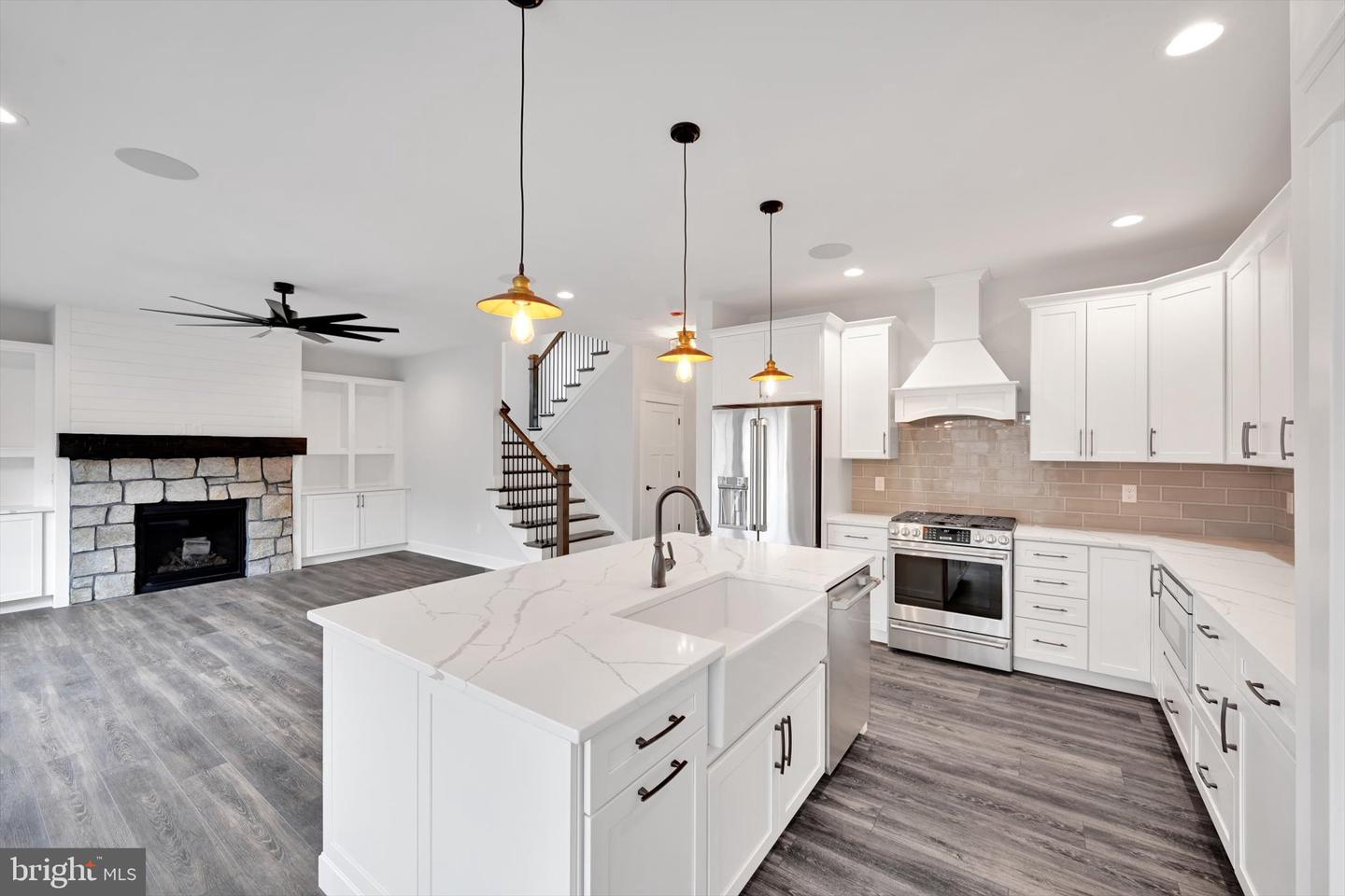 NEW CUMBERLAND, Pennsylvania, 17070, United States, 4 Bedrooms Bedrooms, ,4 BathroomsBathrooms,Residential,For Sale,2005411