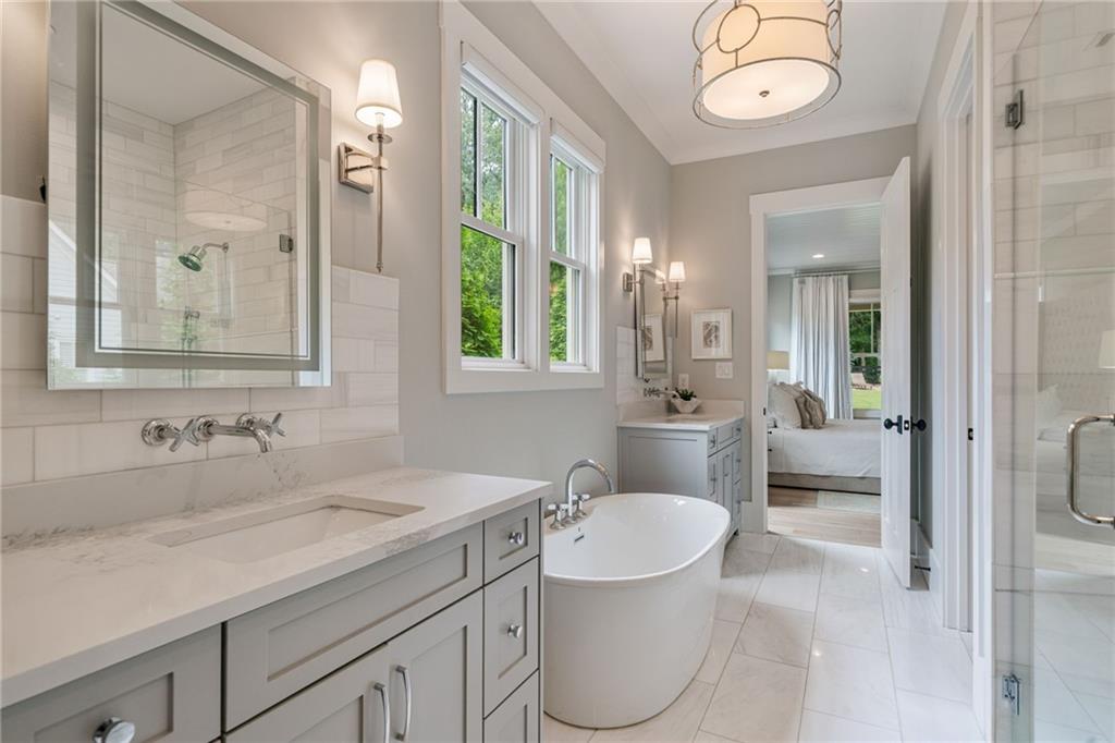 Canton, Georgia, 30115, United States, 5 Bedrooms Bedrooms, ,5 BathroomsBathrooms,Residential,For Sale,1878589