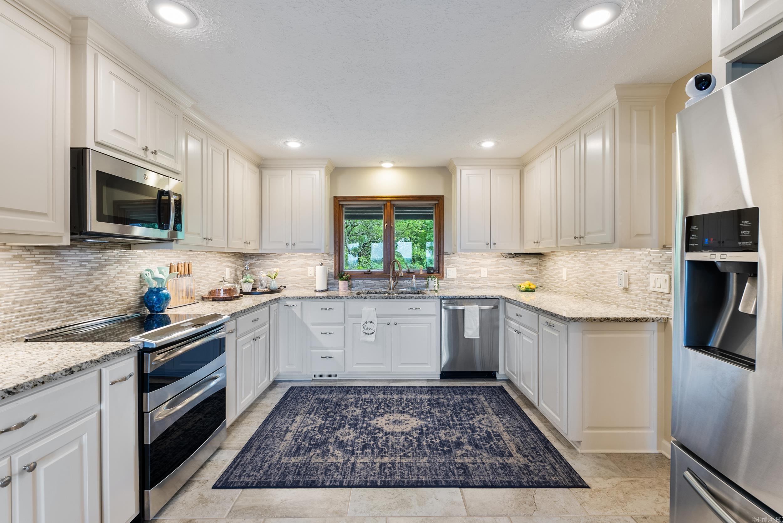 Conway, Arkansas, 72034, United States, 5 Bedrooms Bedrooms, ,5 BathroomsBathrooms,Residential,For Sale,1993283