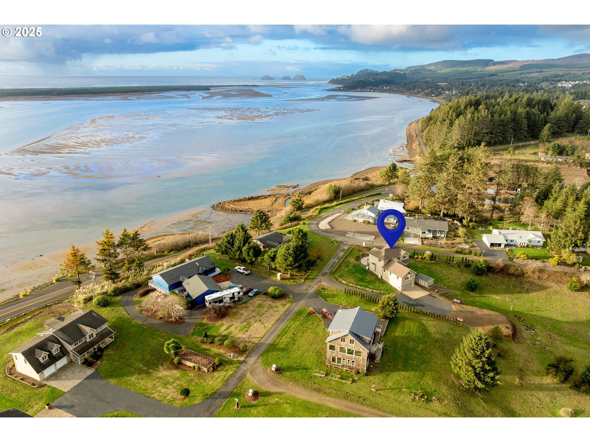 Tillamook, Oregon, 97141, United States, 3 Bedrooms Bedrooms, ,4 BathroomsBathrooms,Residential,For Sale,1998230