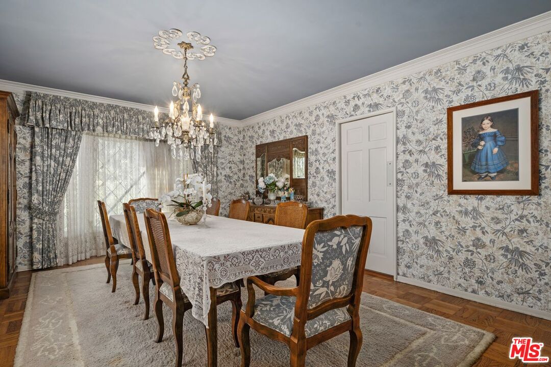 Los Angeles, California, 90049, United States, 4 Bedrooms Bedrooms, ,4 BathroomsBathrooms,Residential,For Sale,1913168