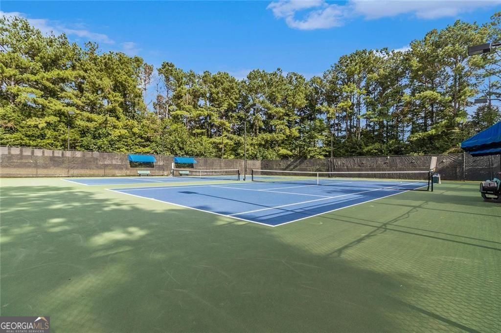 Roswell, Georgia, 30075, United States, 6 Bedrooms Bedrooms, ,5 BathroomsBathrooms,Residential,For Sale,1894243