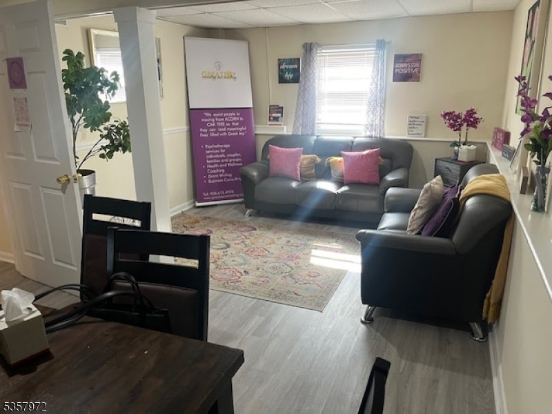 Clark Twp., New Jersey, 07066, United States, 4 Bedrooms Bedrooms, ,3 BathroomsBathrooms,Residential,For Sale,1980988