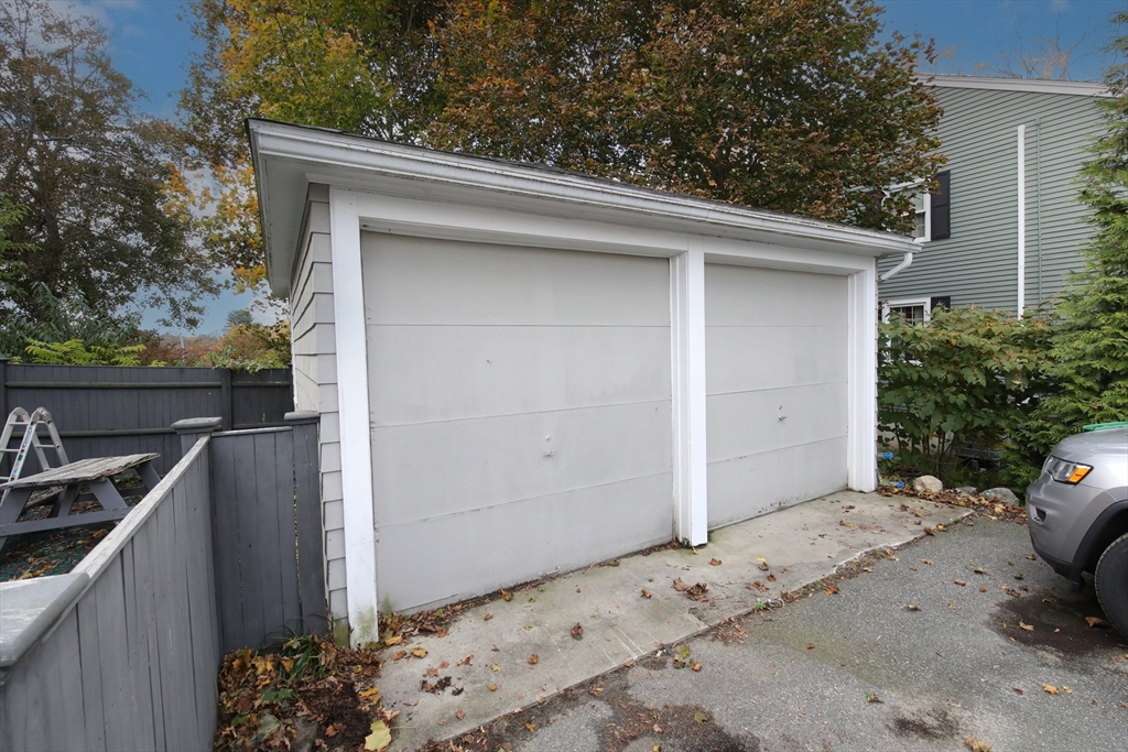 Reading, Massachusetts, 01867, United States, 3 Bedrooms Bedrooms, ,2 BathroomsBathrooms,Residential,For Sale,1976602