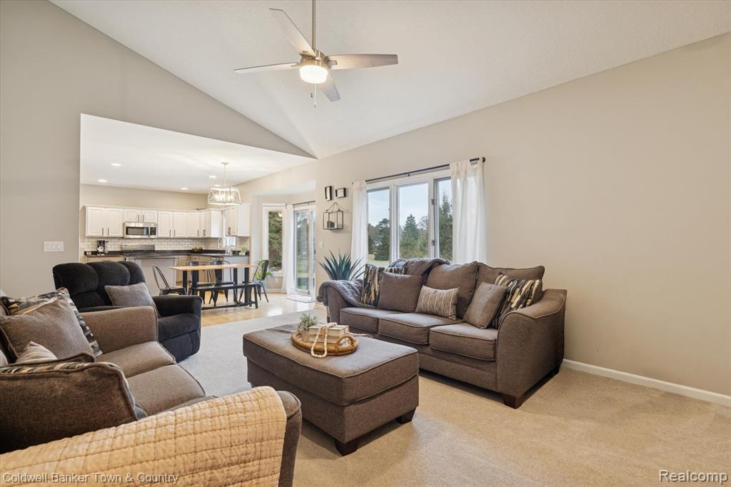 Highland, Michigan, 48357, United States, 4 Bedrooms Bedrooms, ,4 BathroomsBathrooms,Residential,For Sale,2003066