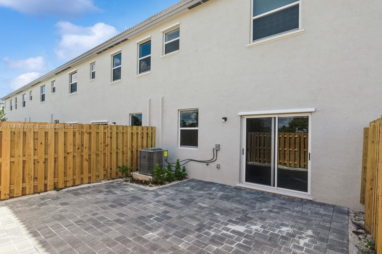 Homestead, Florida, 33033, United States, 3 Bedrooms Bedrooms, ,3 BathroomsBathrooms,Residential,For Sale,1705245
