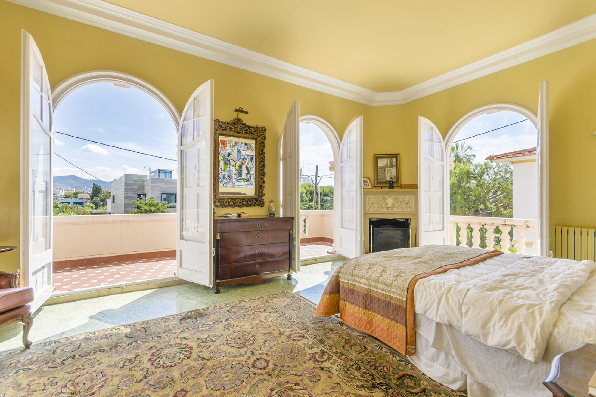  Elegant colonial style villa in Terramar, Sitges, in front of the sea. - 物件實景
