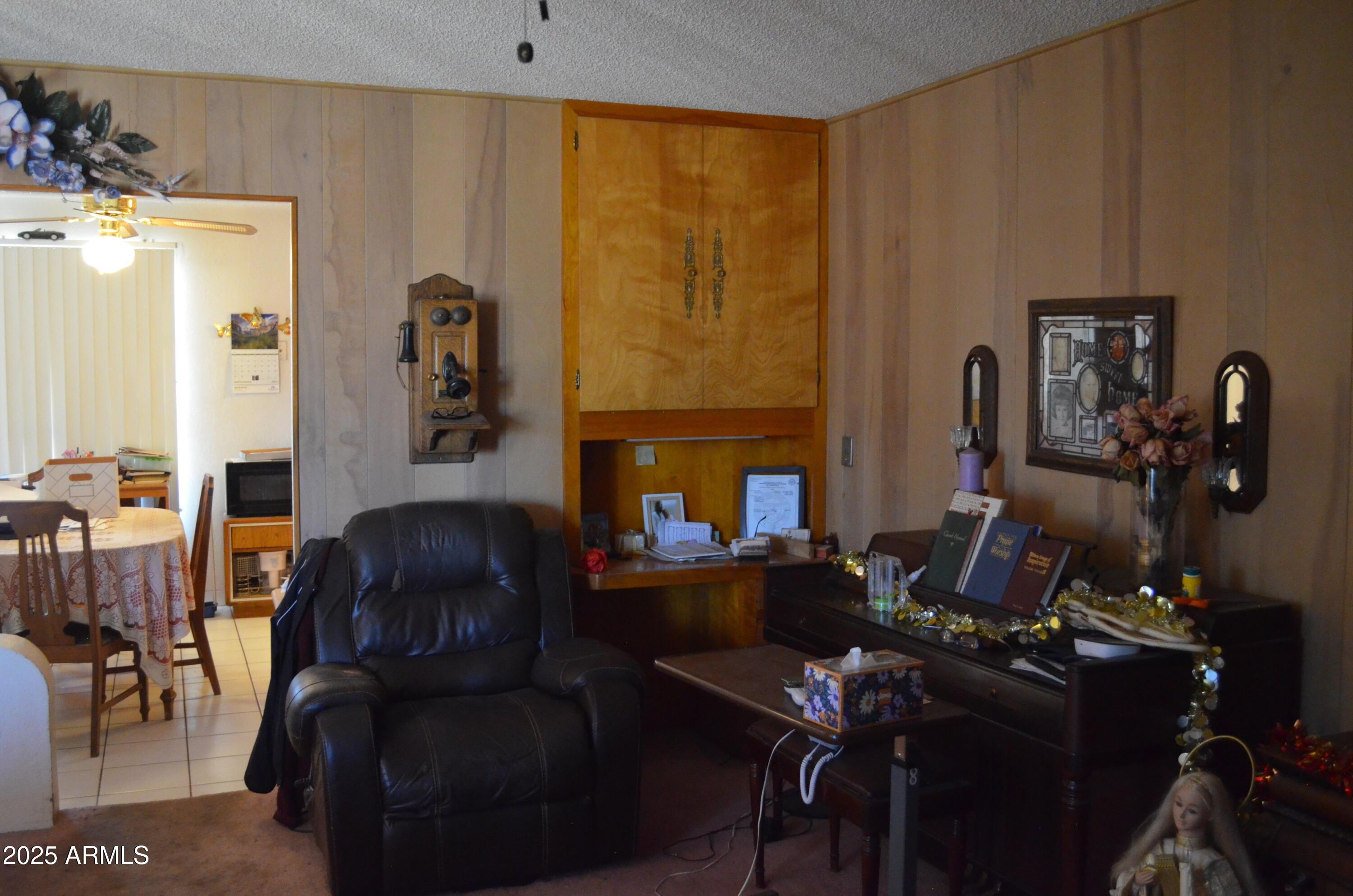 Glendale, Arizona, 85301, United States, 2 Bedrooms Bedrooms, ,1 BathroomBathrooms,Residential,For Sale,1983785