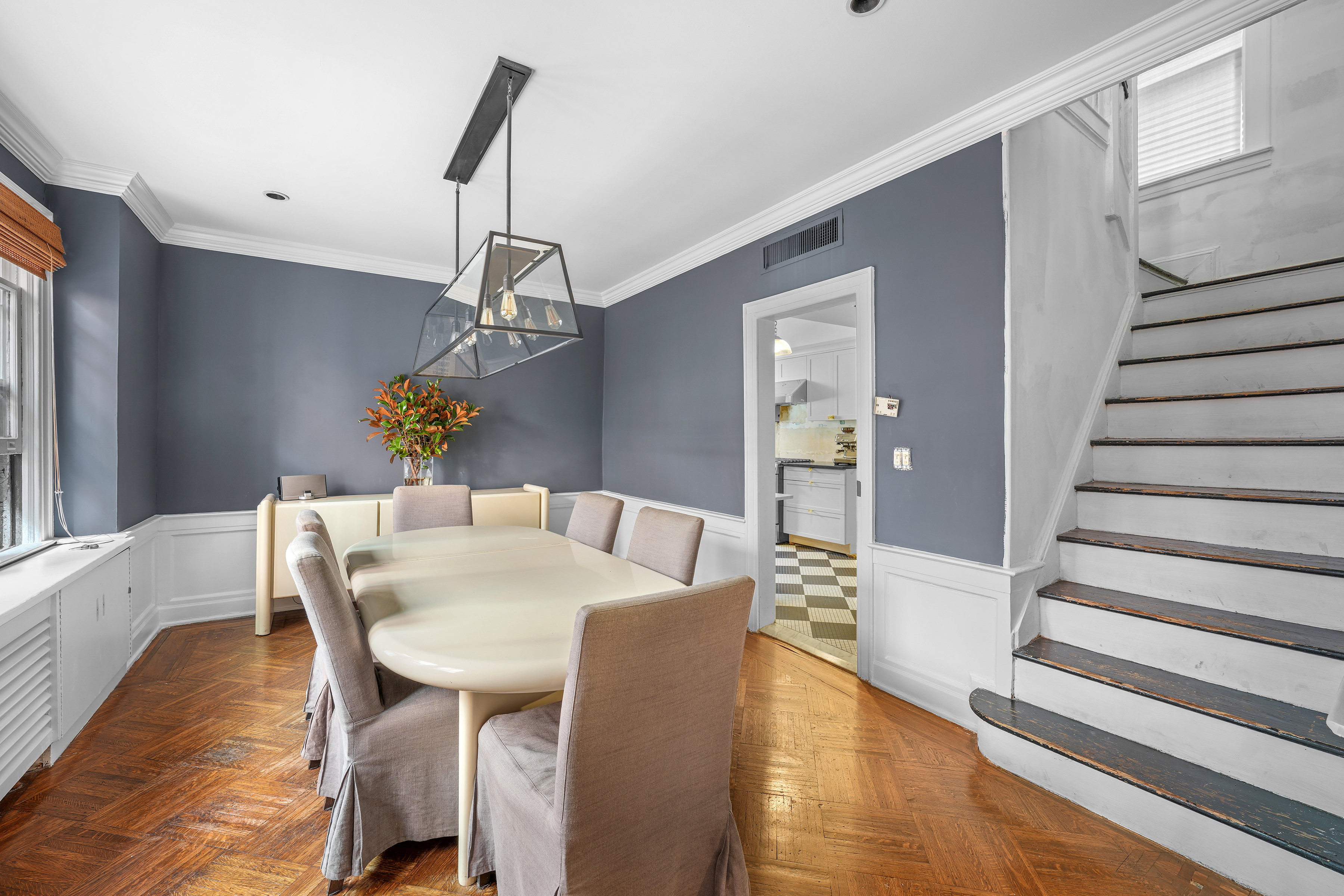 Brooklyn, New York, 11230, United States, 3 Bedrooms Bedrooms, ,2 BathroomsBathrooms,Residential,For Sale,1978633