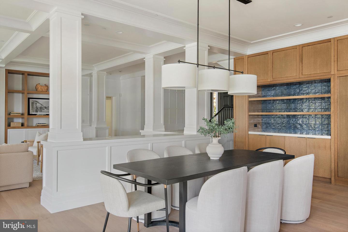 Annapolis, Maryland, 21403, United States, 4 Bedrooms Bedrooms, ,6 BathroomsBathrooms,Residential,For Sale,1940452