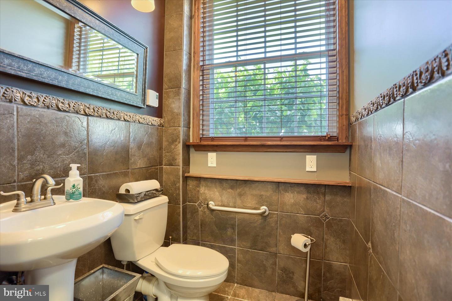 625 Brown Road, Myerstown, Pennsylvania, 17067, United States, 5 Bedrooms Bedrooms, ,4 BathroomsBathrooms,Residential,For Sale,625 Brown Road,1275357