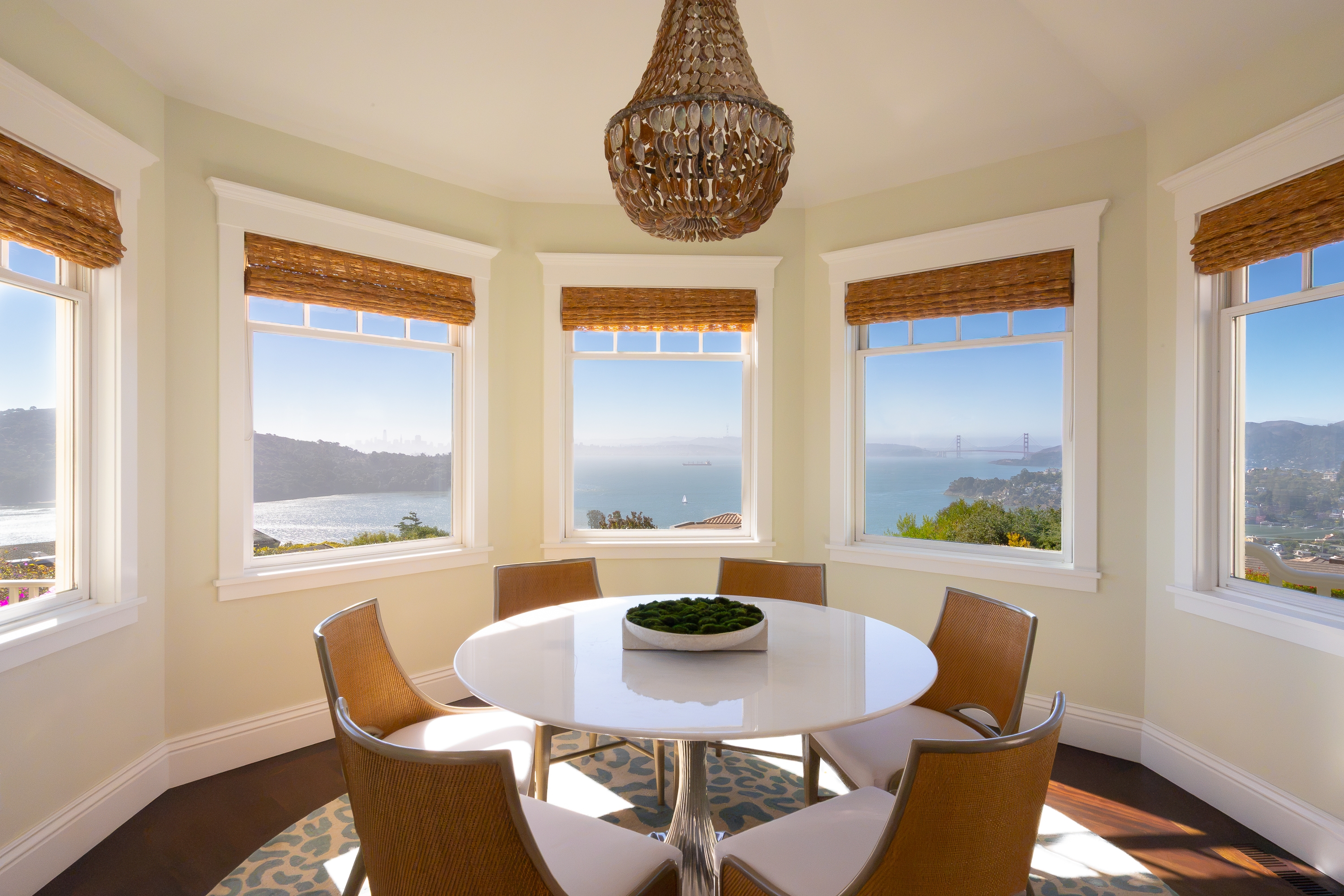  East Coast-Inspired Estate with Sweeping City, Bridge and Mount Tam Views - 物件實景