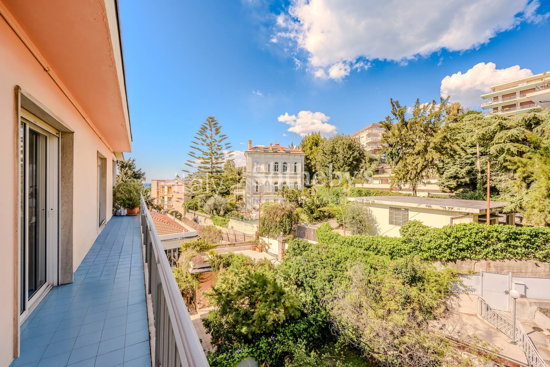 Sea view penthouse with large terrace in central Sanremo - 物件實景