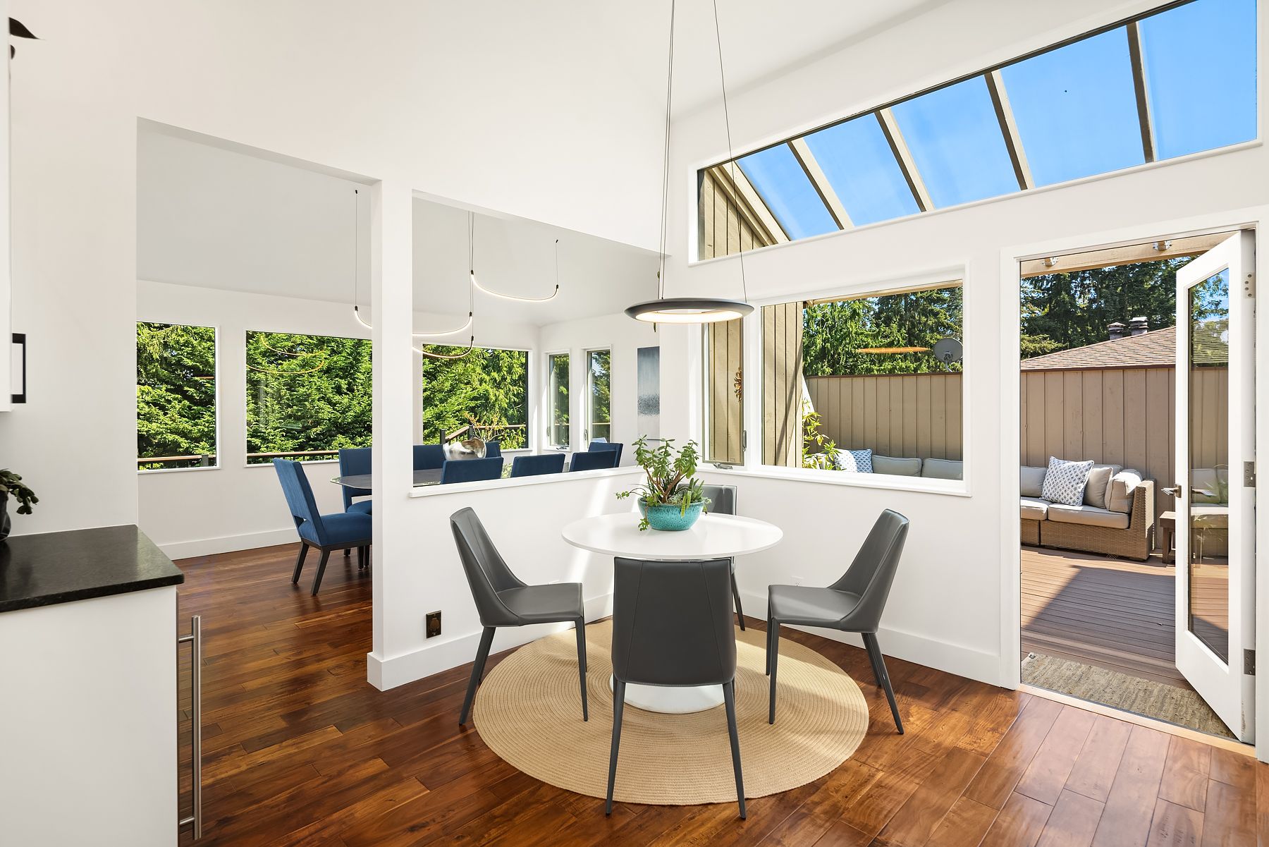  9360 Mercerwood Drive Dr, Mercer Island, WA 98040 - 物件實景
