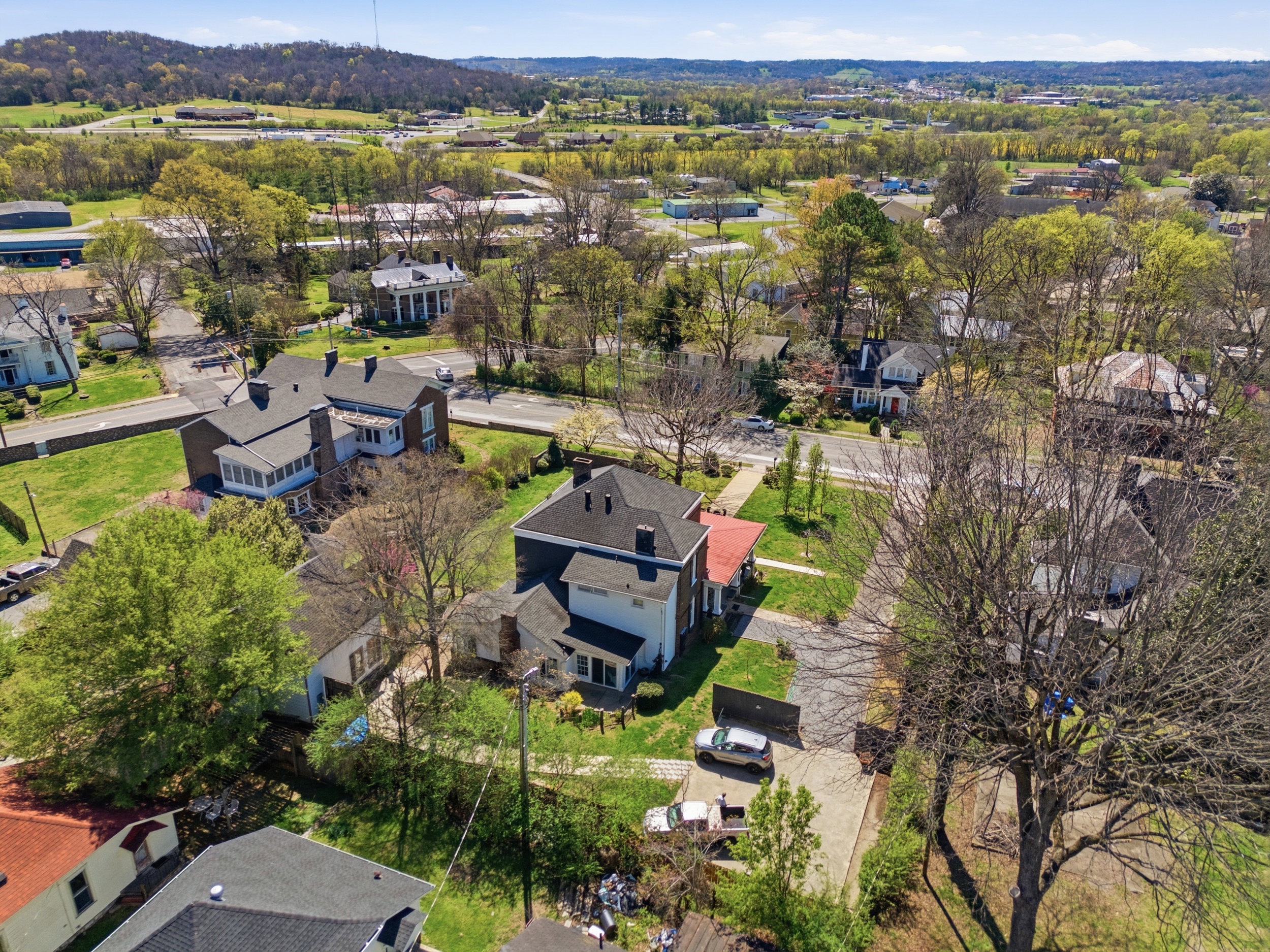  404 Washington Street East, Fayetteville, TN 37334 - 物件實景