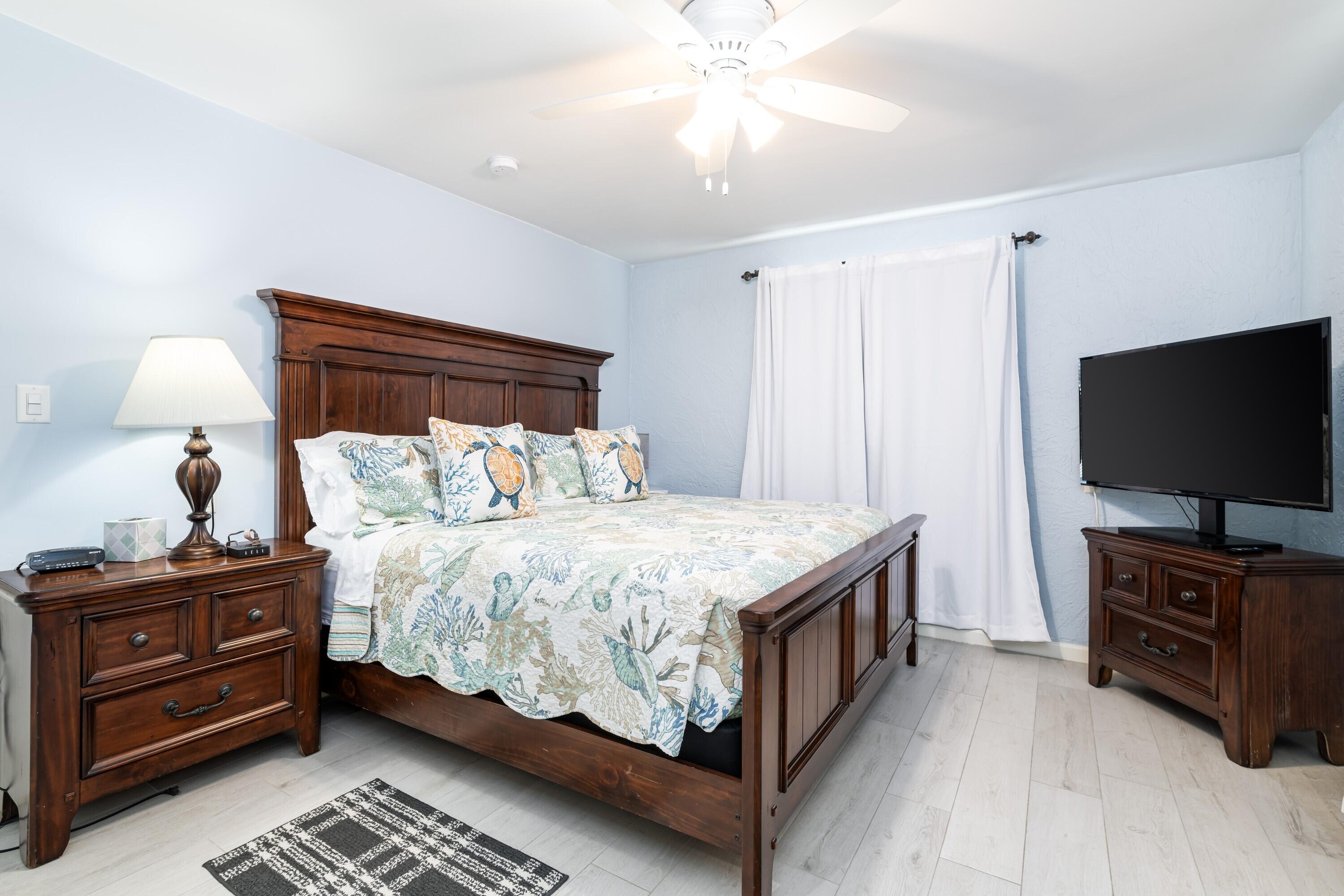 MARATHON, Florida, 33050, United States, 2 Bedrooms Bedrooms, ,2 BathroomsBathrooms,Residential,For Sale,1827608