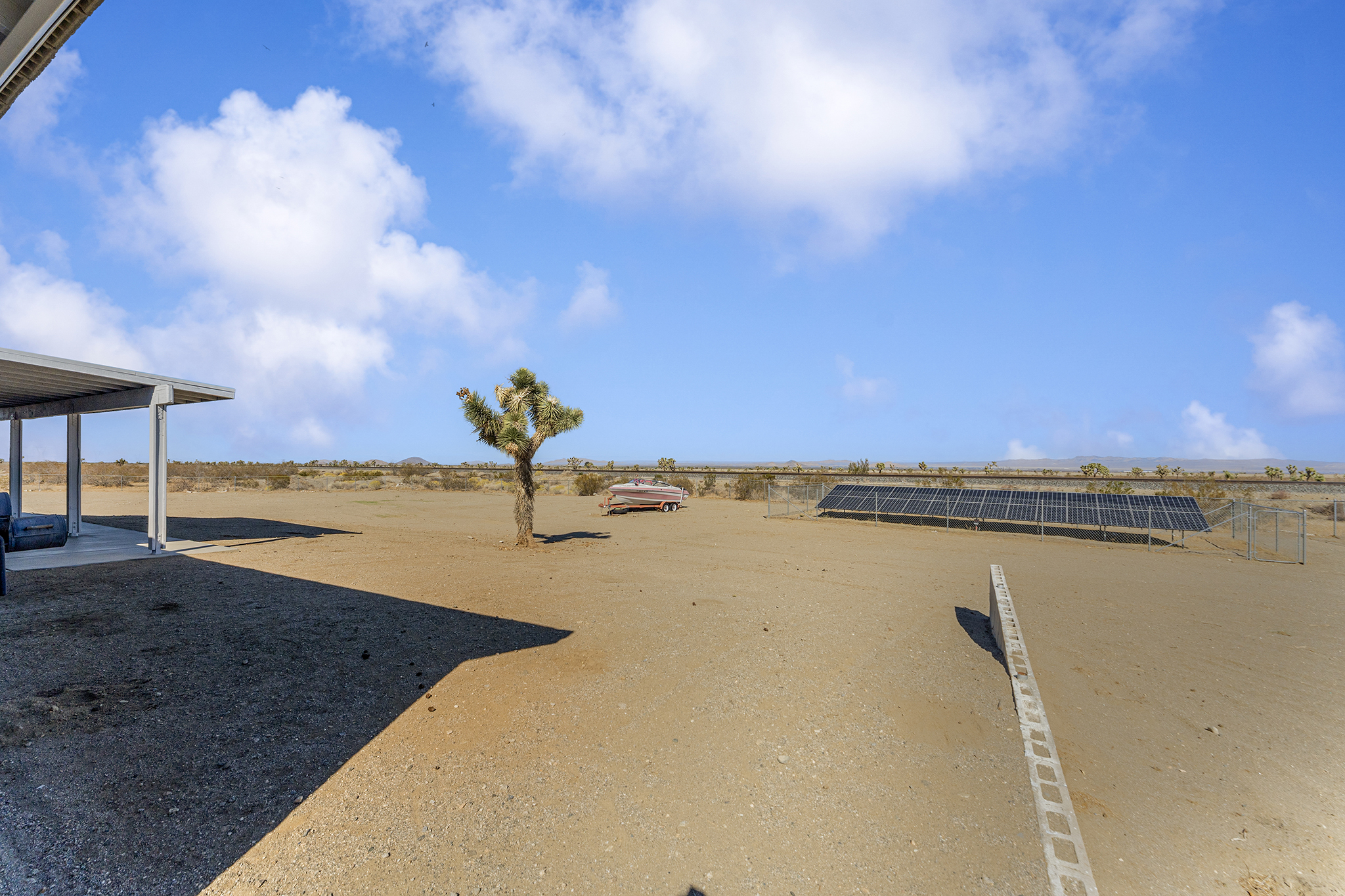 Pinon Hills, California, 92371, United States, 3 Bedrooms Bedrooms, ,2 BathroomsBathrooms,Residential,For Sale,1986100