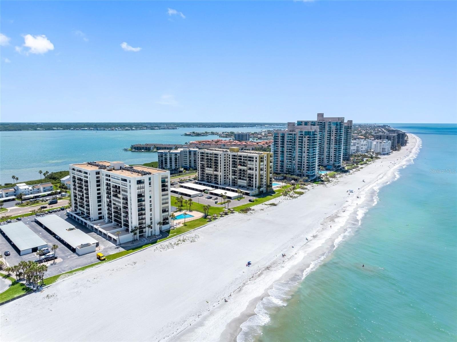 CLEARWATER BEACH, Florida, 33767, United States, 2 Bedrooms Bedrooms, ,2 BathroomsBathrooms,Residential,For Sale,1937556