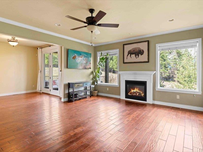 Whitefish, Montana, 59937, United States, 4 Bedrooms Bedrooms, ,4 BathroomsBathrooms,Residential,For Sale,1919098