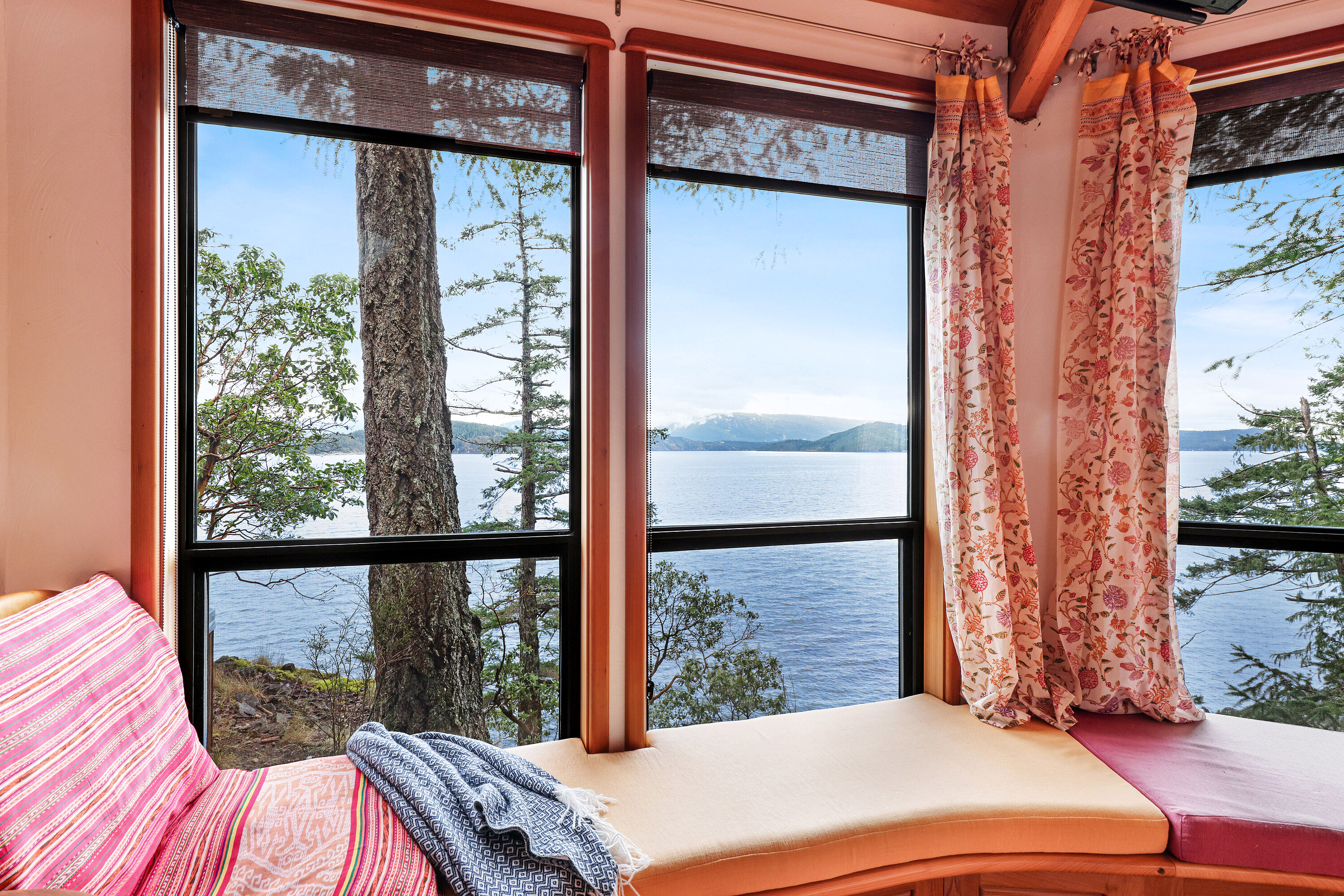  Private Lake Property - 物件實景