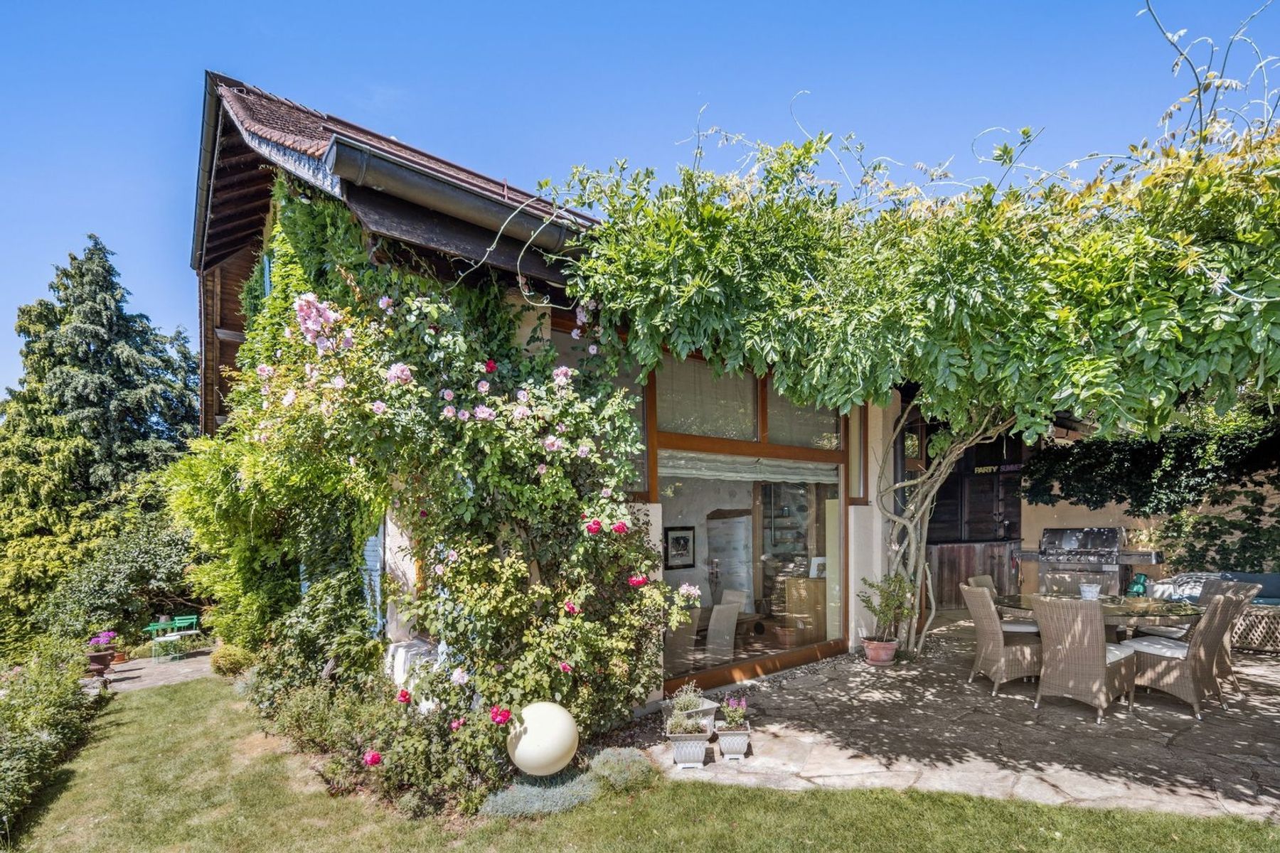  In the heart of the vineyards, an exceptional winegrower