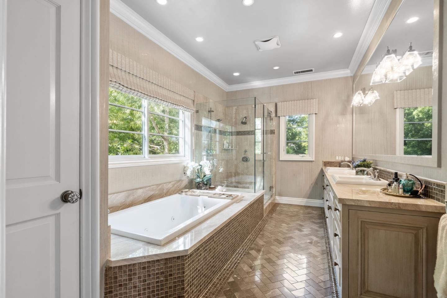 Hillsborough, California, 94010, United States, 6 Bedrooms Bedrooms, ,7 BathroomsBathrooms,Residential,For Sale,1947019