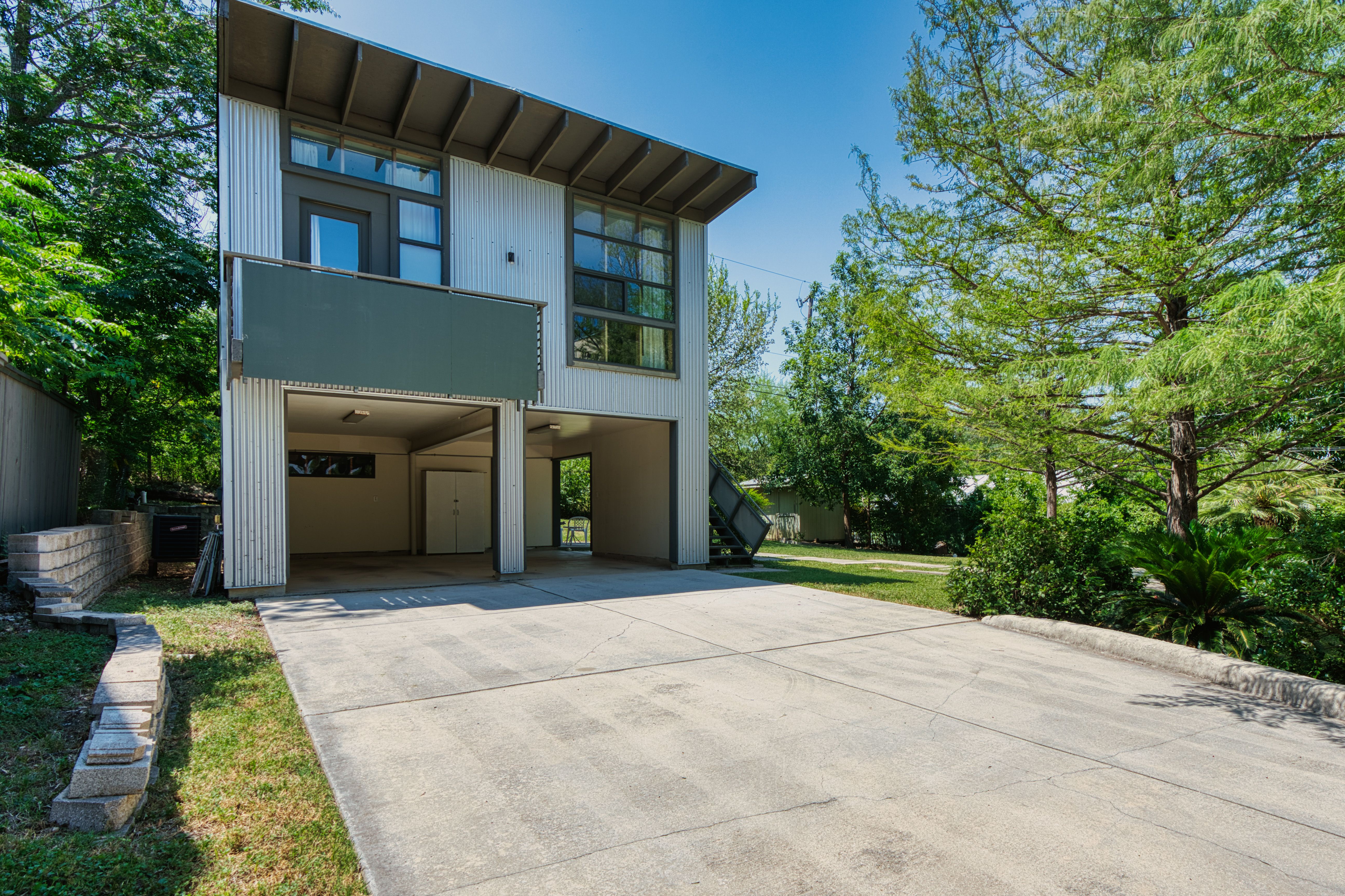  Great Investment Opportunity in Mahncke Park - 物件實景