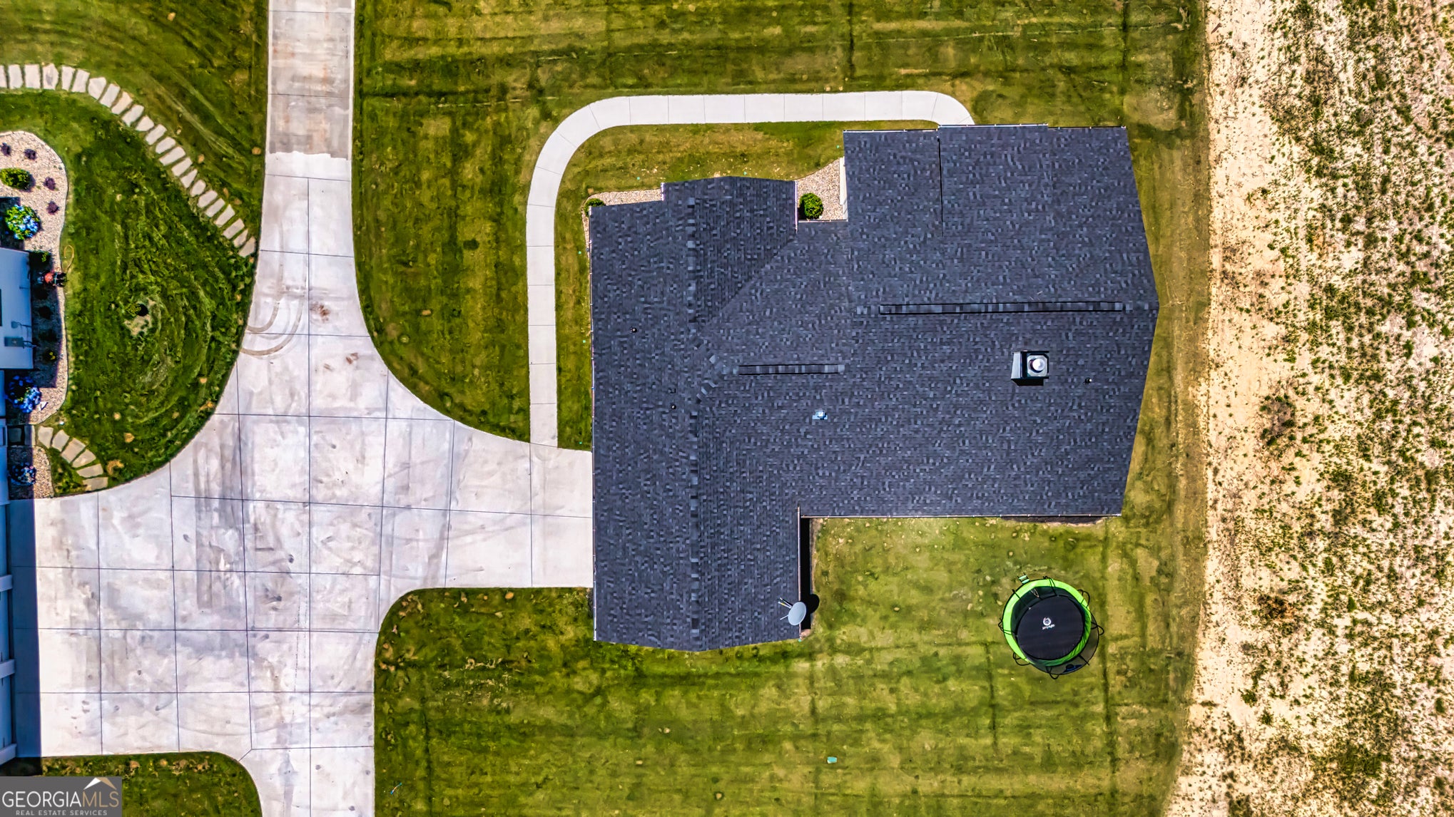 Senoia, Georgia, 30276, United States, 7 Bedrooms Bedrooms, ,7 BathroomsBathrooms,Residential,For Sale,1998552