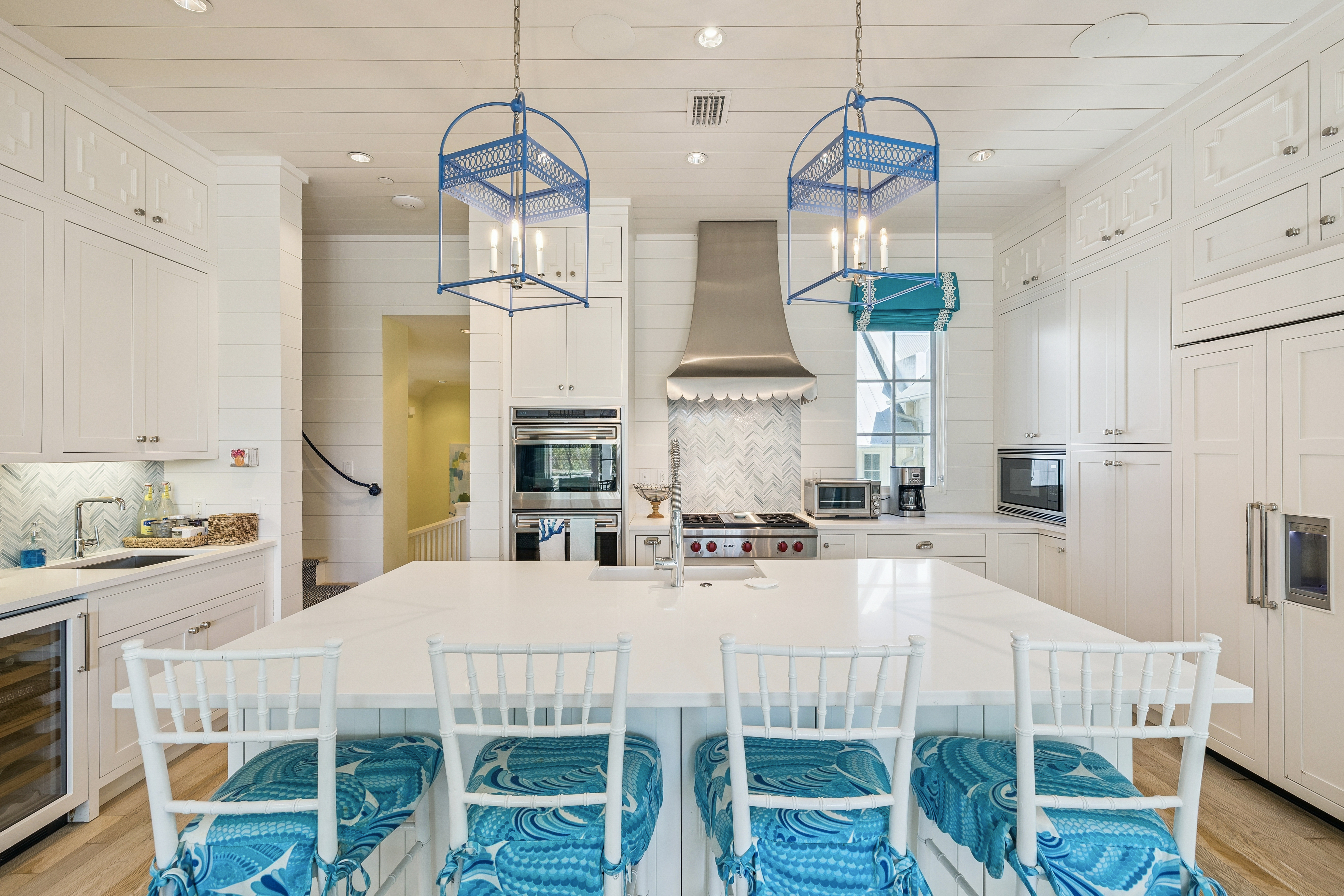  Never-Rented Home With Carriage House Overlooking Community Pool - 物件實景
