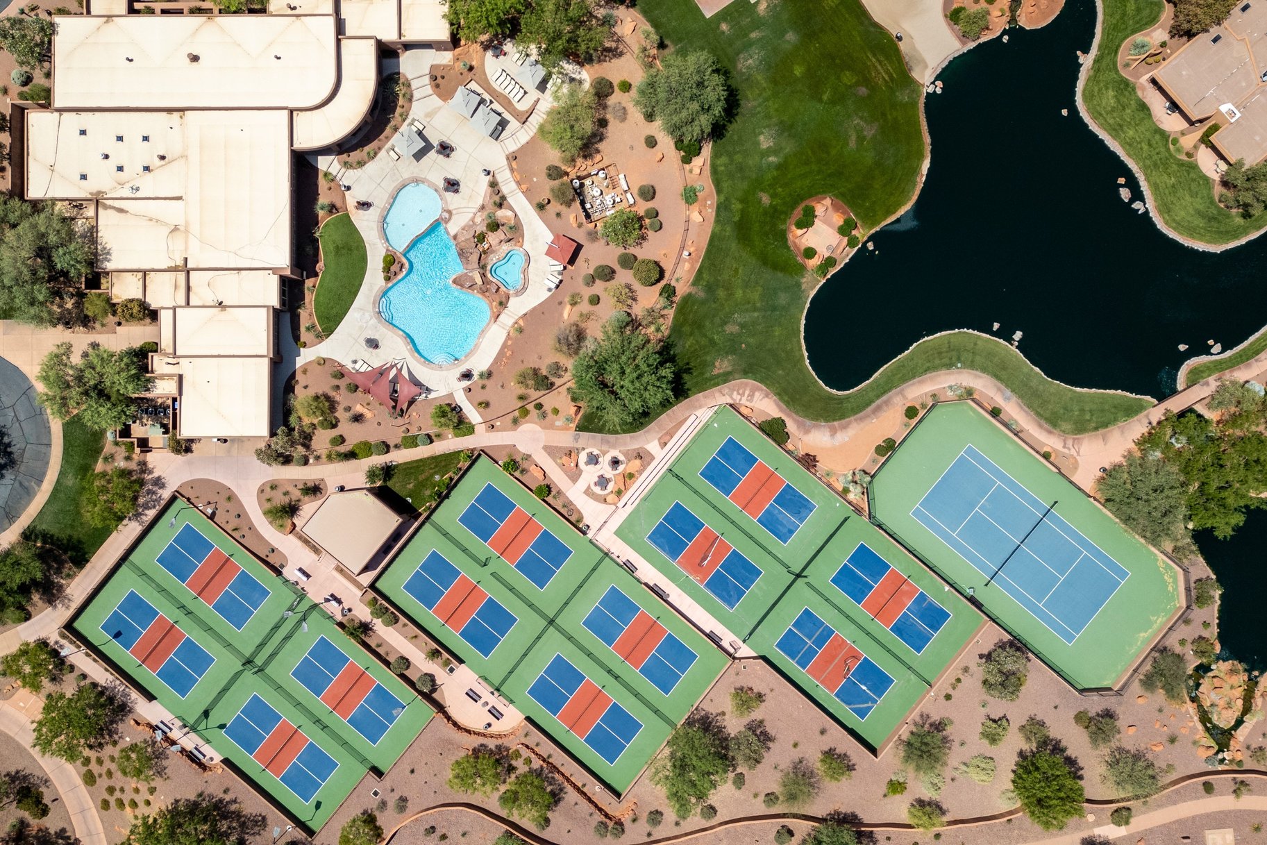  Former Parade Home in Lava Cove of Entrada Country Club - 物件實景