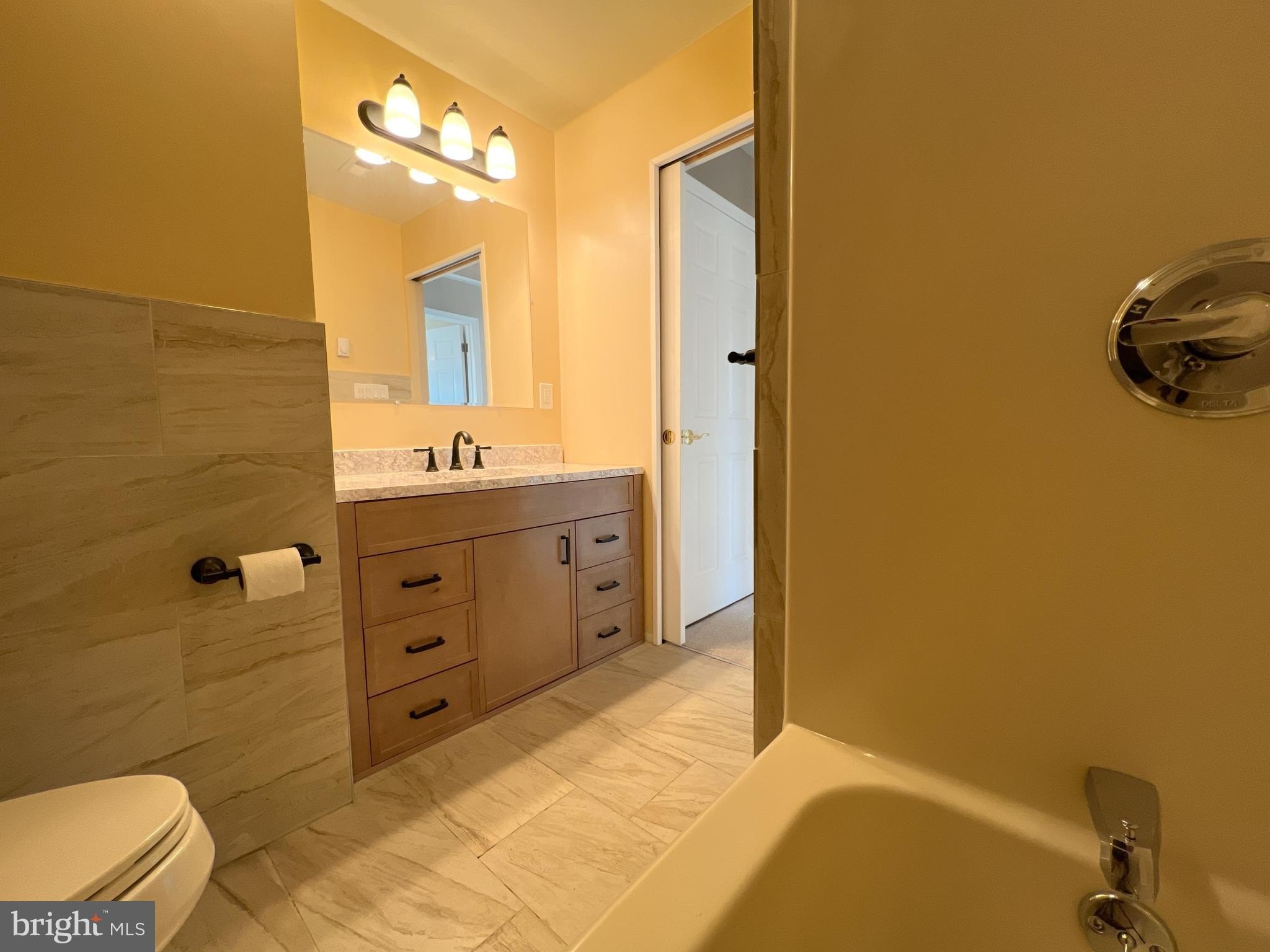 PASADENA, Maryland, 21122, United States, 4 Bedrooms Bedrooms, ,4 BathroomsBathrooms,Residential,For Sale,1975011