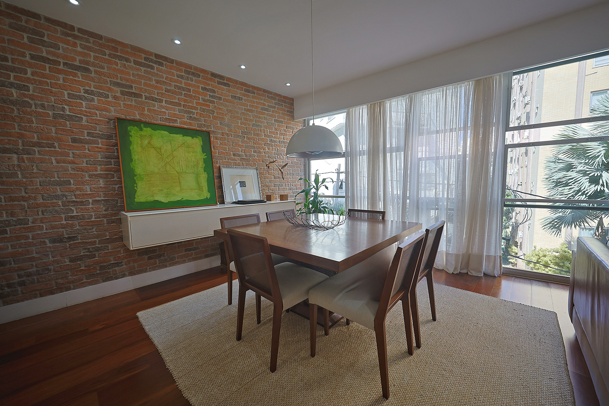  Lagoa  Sacopã Street  3 Bedrooms  1 Suite  1 Parking Space  Fully Renovated - 物件實景
