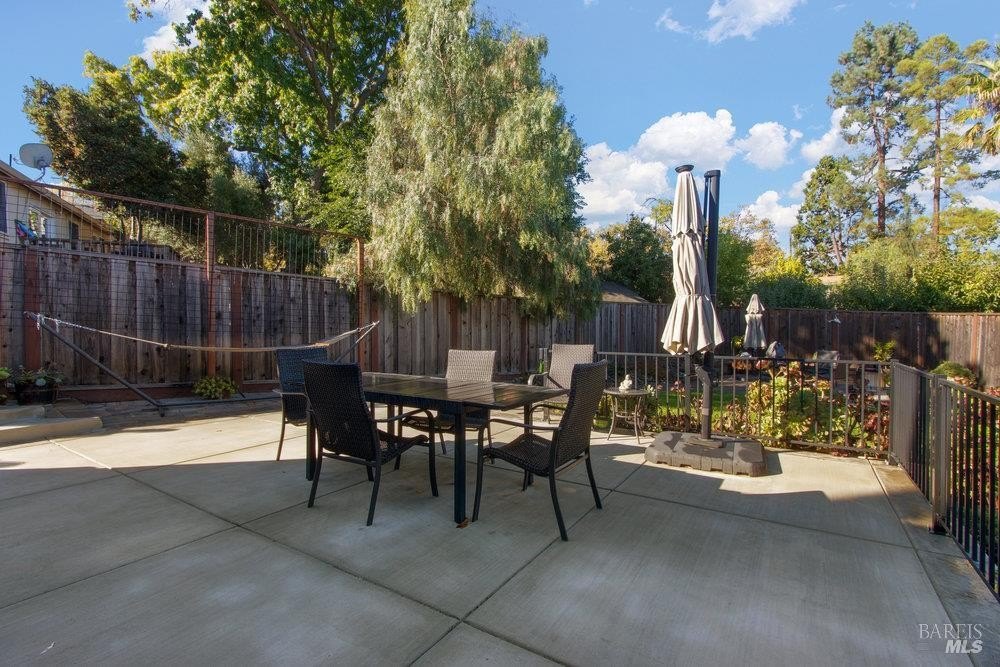 Benicia, California, 94510, United States, 2 Bedrooms Bedrooms, ,1 BathroomBathrooms,Residential,For Sale,1966169