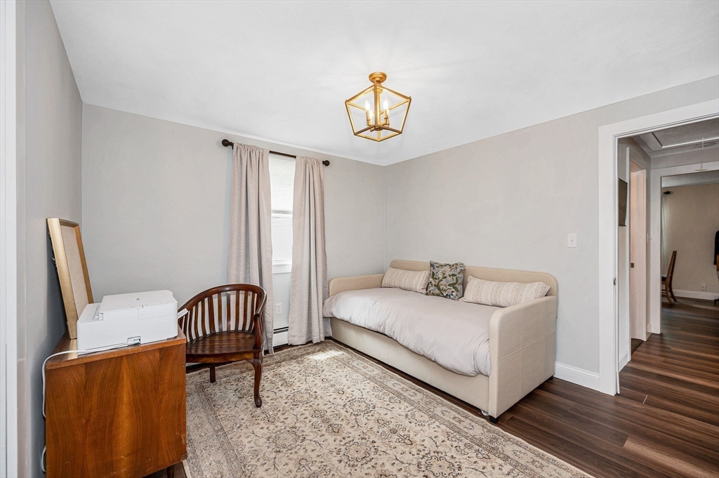 Groveland, Massachusetts, 01834, United States, 5 Bedrooms Bedrooms, ,3 BathroomsBathrooms,Residential,For Sale,1909322