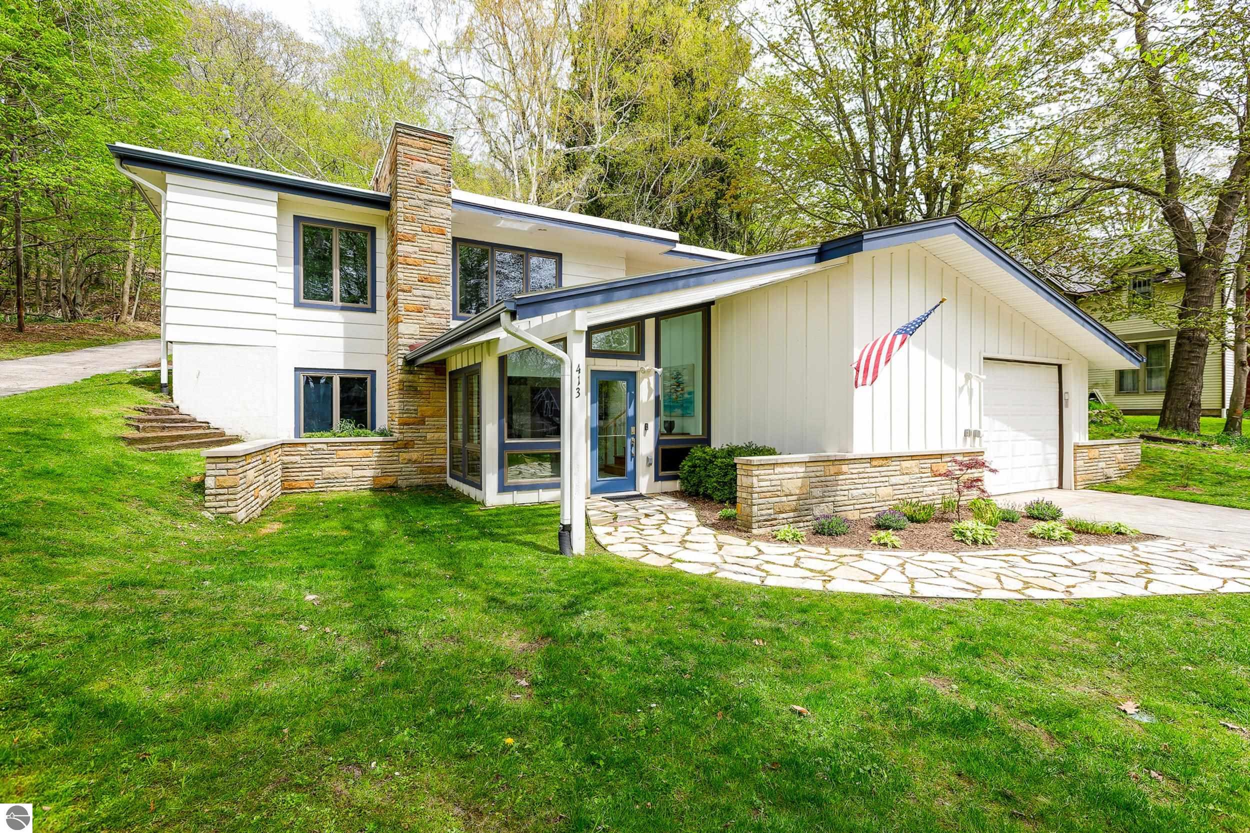 Frankfort, Michigan, 49635, United States, 6 Bedrooms Bedrooms, ,2 BathroomsBathrooms,Residential,For Sale,2023193