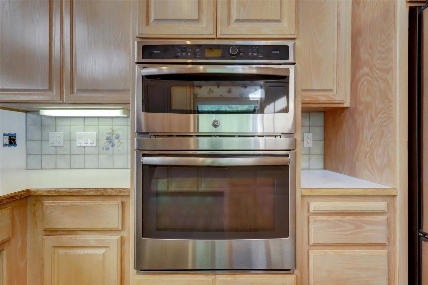 Nevada City, California, 95959, United States, 3 Bedrooms Bedrooms, ,4 BathroomsBathrooms,Residential,For Sale,1977718