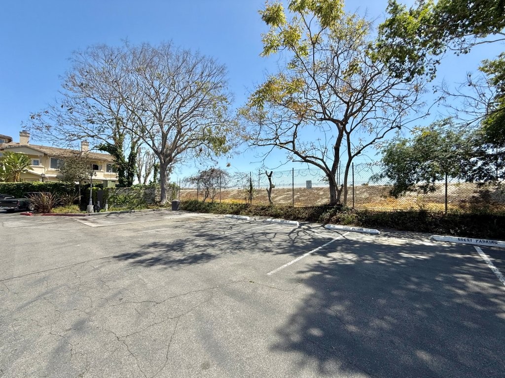 Long Beach, California, 90815, United States, 1 Bedroom Bedrooms, ,1 BathroomBathrooms,Residential,For Sale,1864208