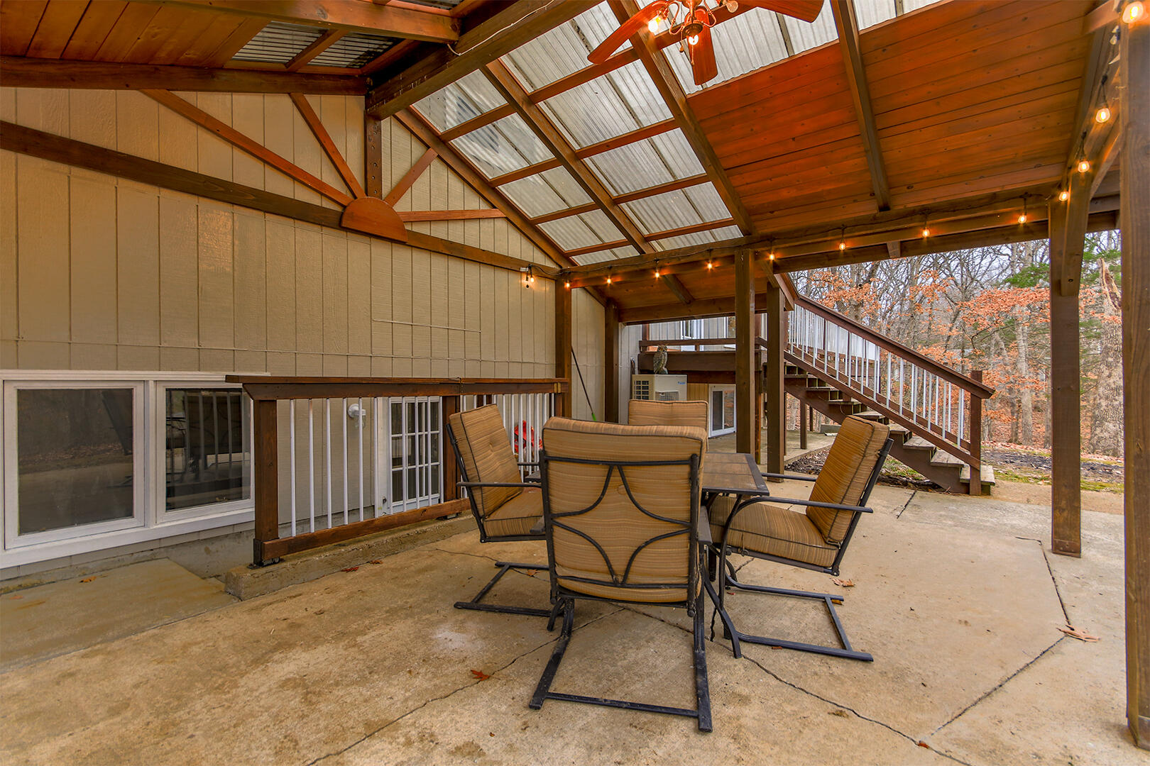 HARTSBURG, Missouri, 65039, United States, 5 Bedrooms Bedrooms, ,3 BathroomsBathrooms,Residential,For Sale,2049176