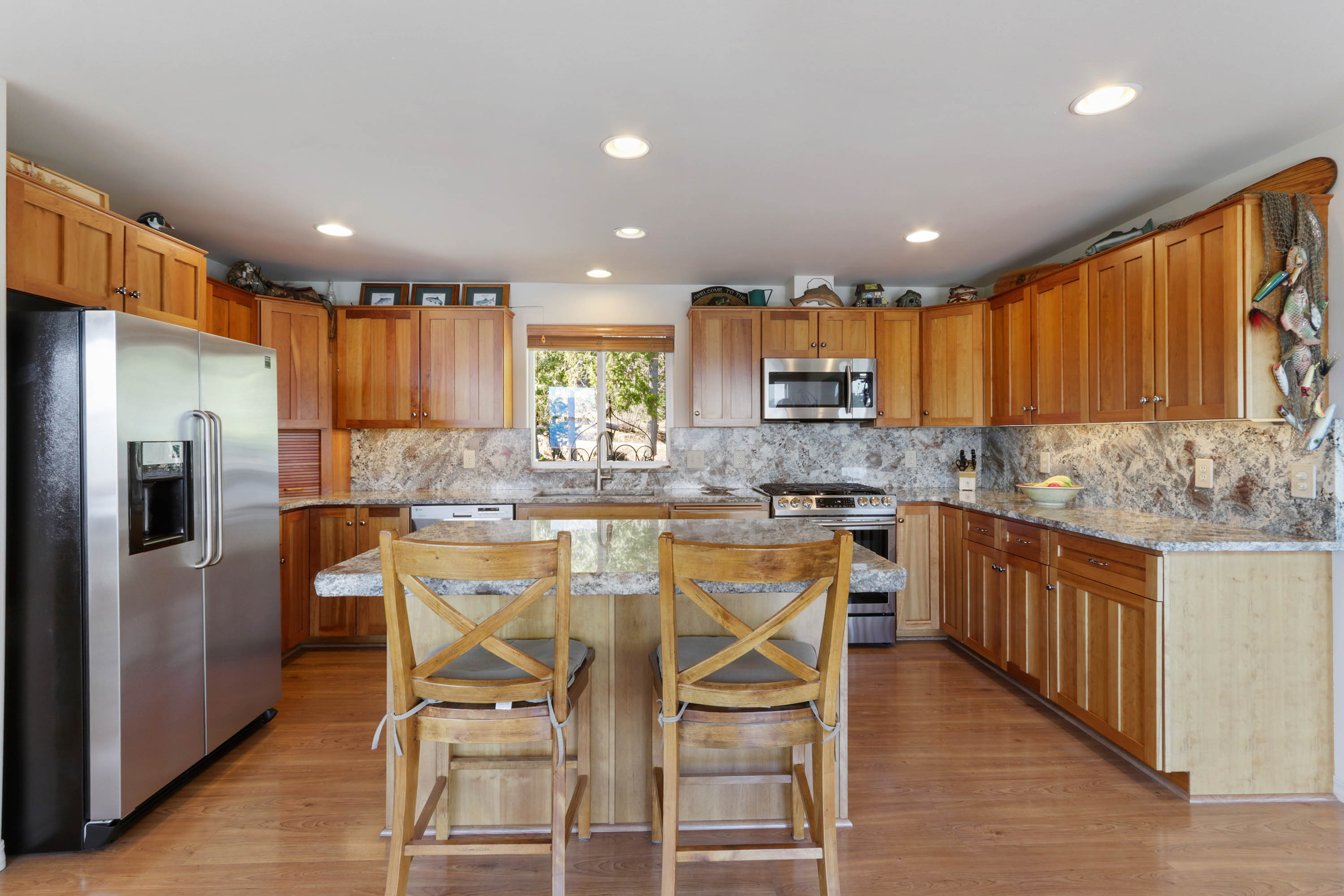 Sagle, Idaho, 83860, United States, 3 Bedrooms Bedrooms, ,2 BathroomsBathrooms,Residential,For Sale,1764165