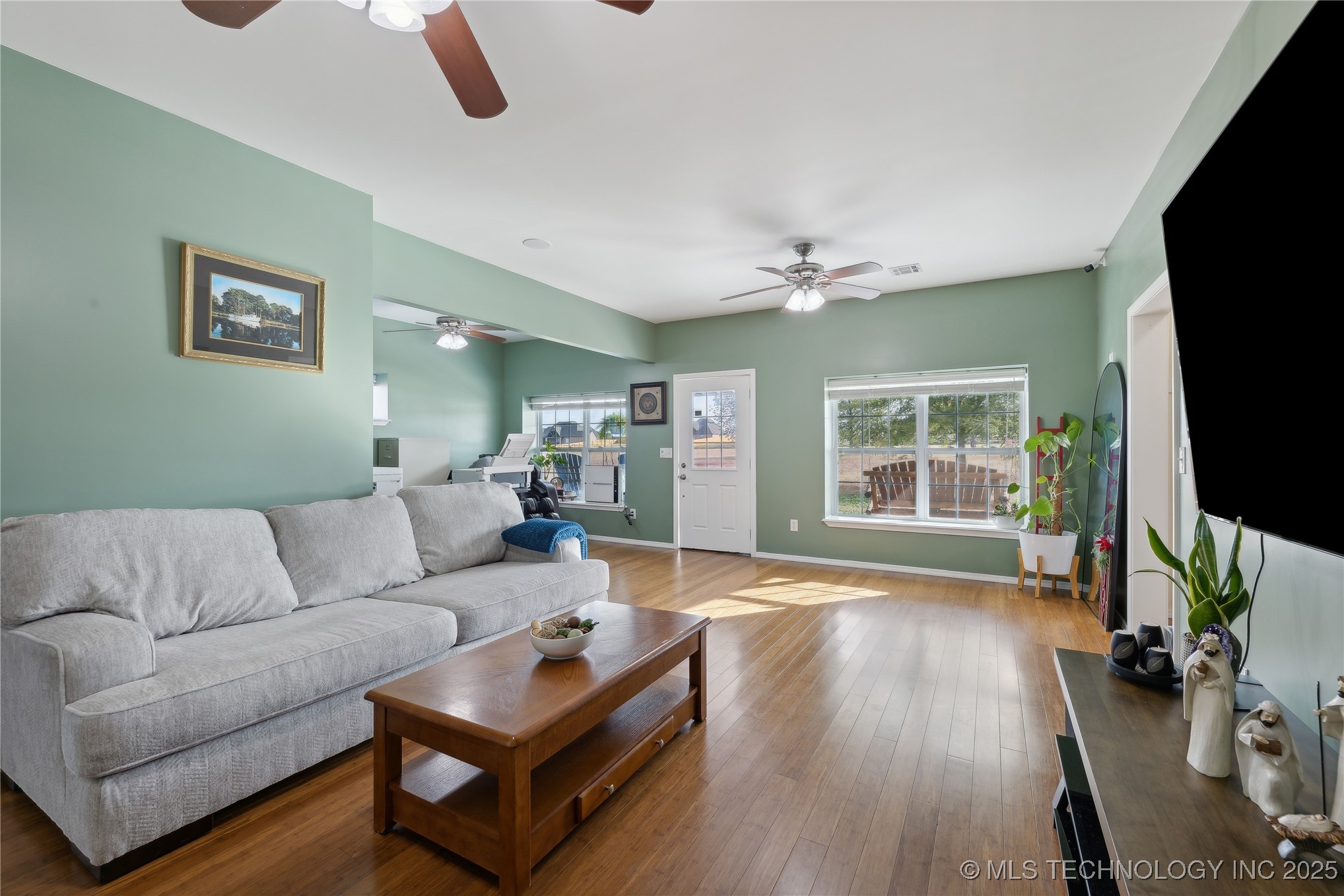 Glenpool, Oklahoma, 74033, United States, 2 Bedrooms Bedrooms, ,2 BathroomsBathrooms,Residential,For Sale,1991675