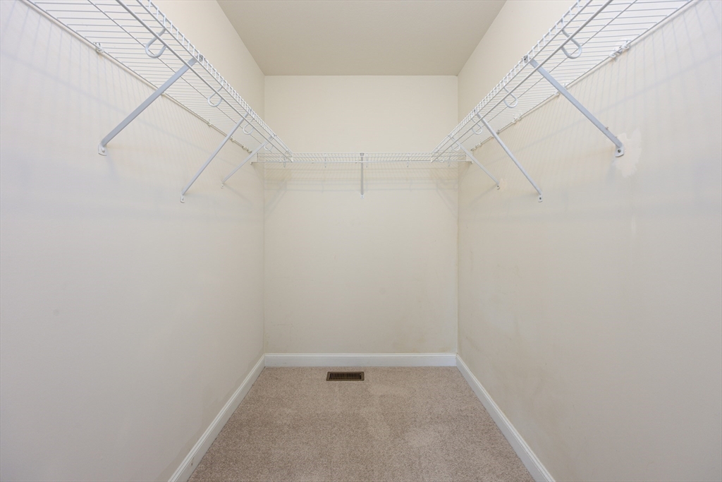 Billerica, Massachusetts, 01862, United States, 3 Bedrooms Bedrooms, ,3 BathroomsBathrooms,Residential,For Sale,1974390